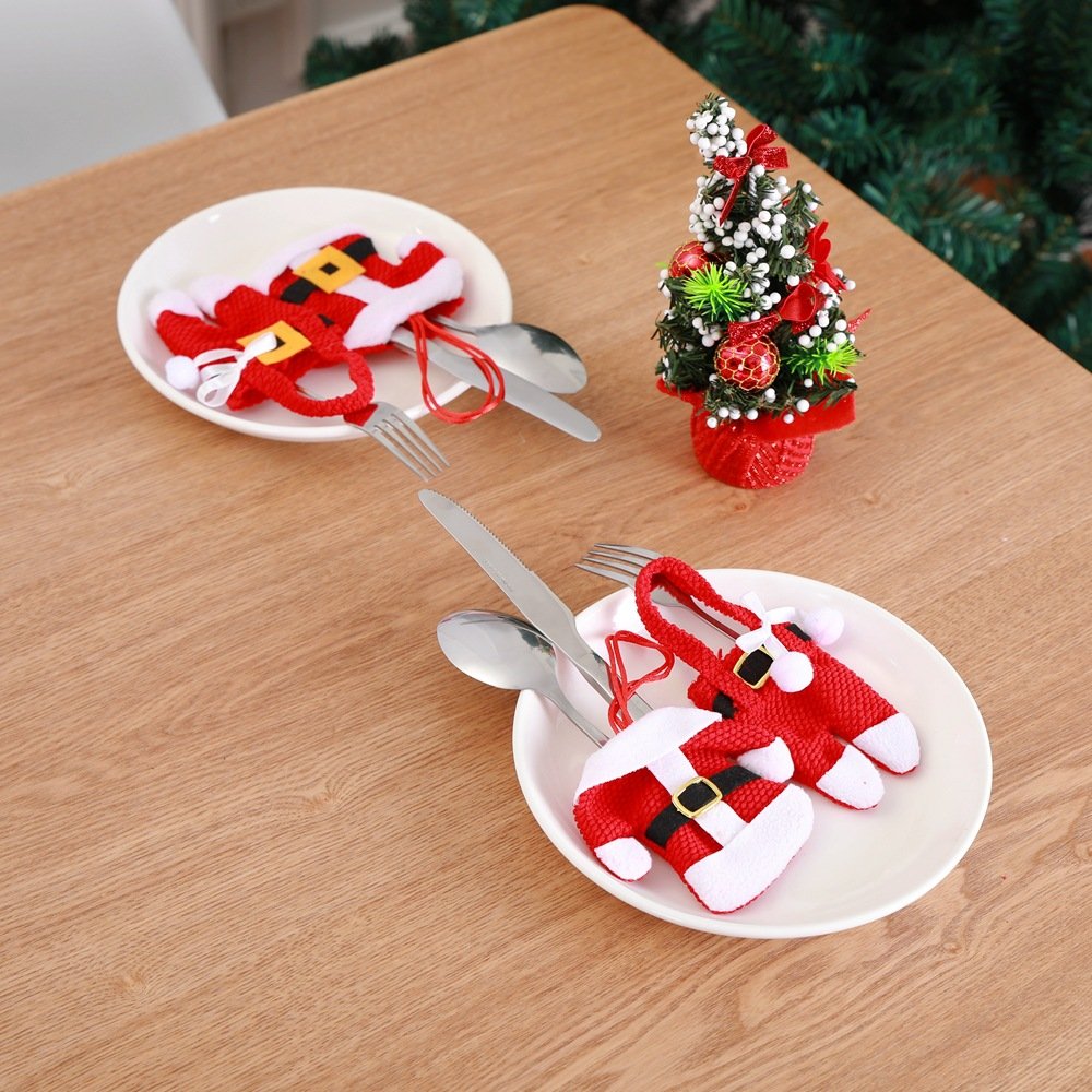6-Piece Christmas Cutlery Set - Santa & Pants Shaped Silverware Holders for Knives, Forks, Spoons - Holiday Kitchen Organizer & Decorative Table Setting Accessories - Perfect for Christmas Parties, Gift Wrapping & Festive Dining Decor