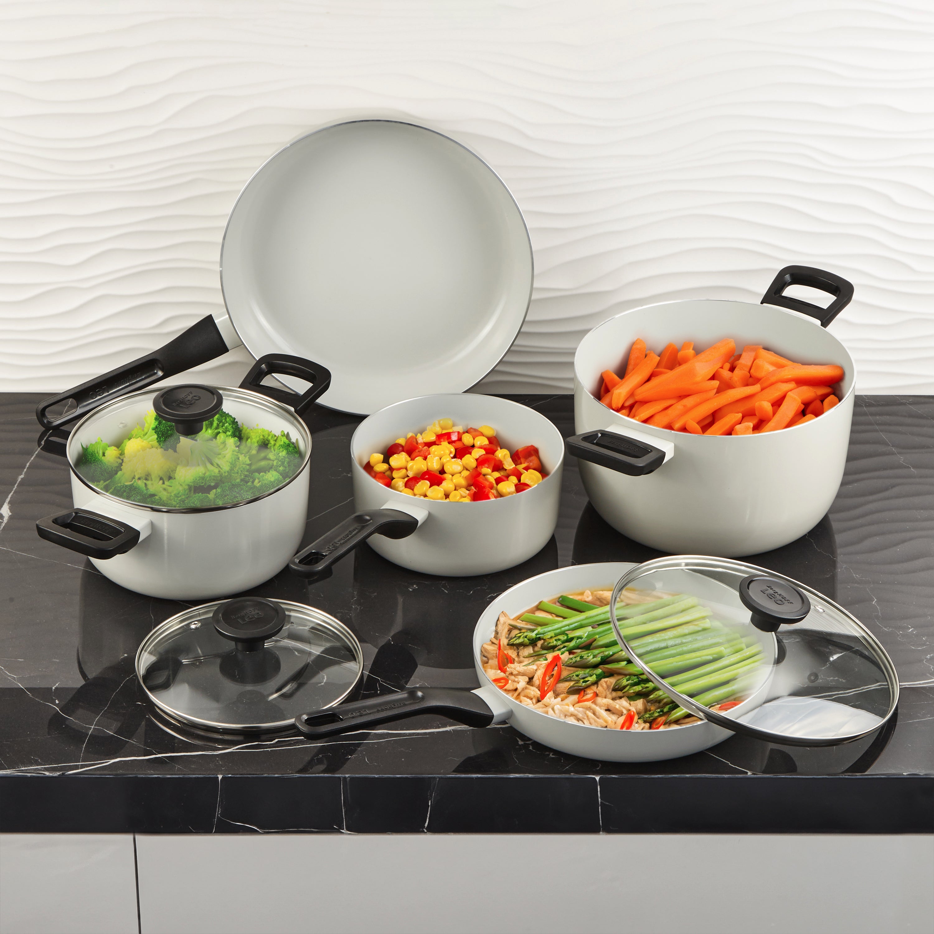BergHOFF Leo Glints 8-Piece Ceramic Nonstick Cookware Set - Scratch-Resistant & PFOA-Free Pots and Pans for Healthy Cooking - Perfect for Frying, Sauteing & Serving Family Meals