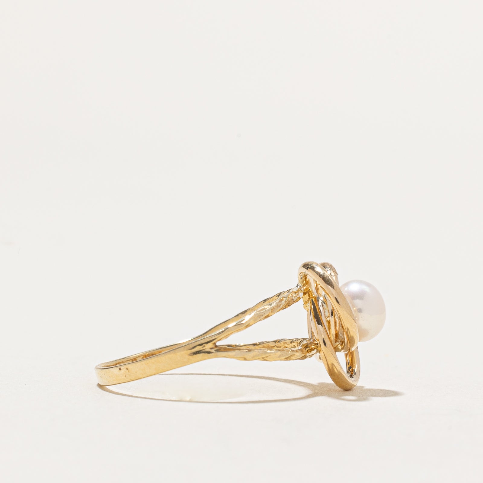 Elegant Solitaire Pearl Abstract Ring - Size 6.5 | Perfect for Weddings, Anniversaries & Special Occasions