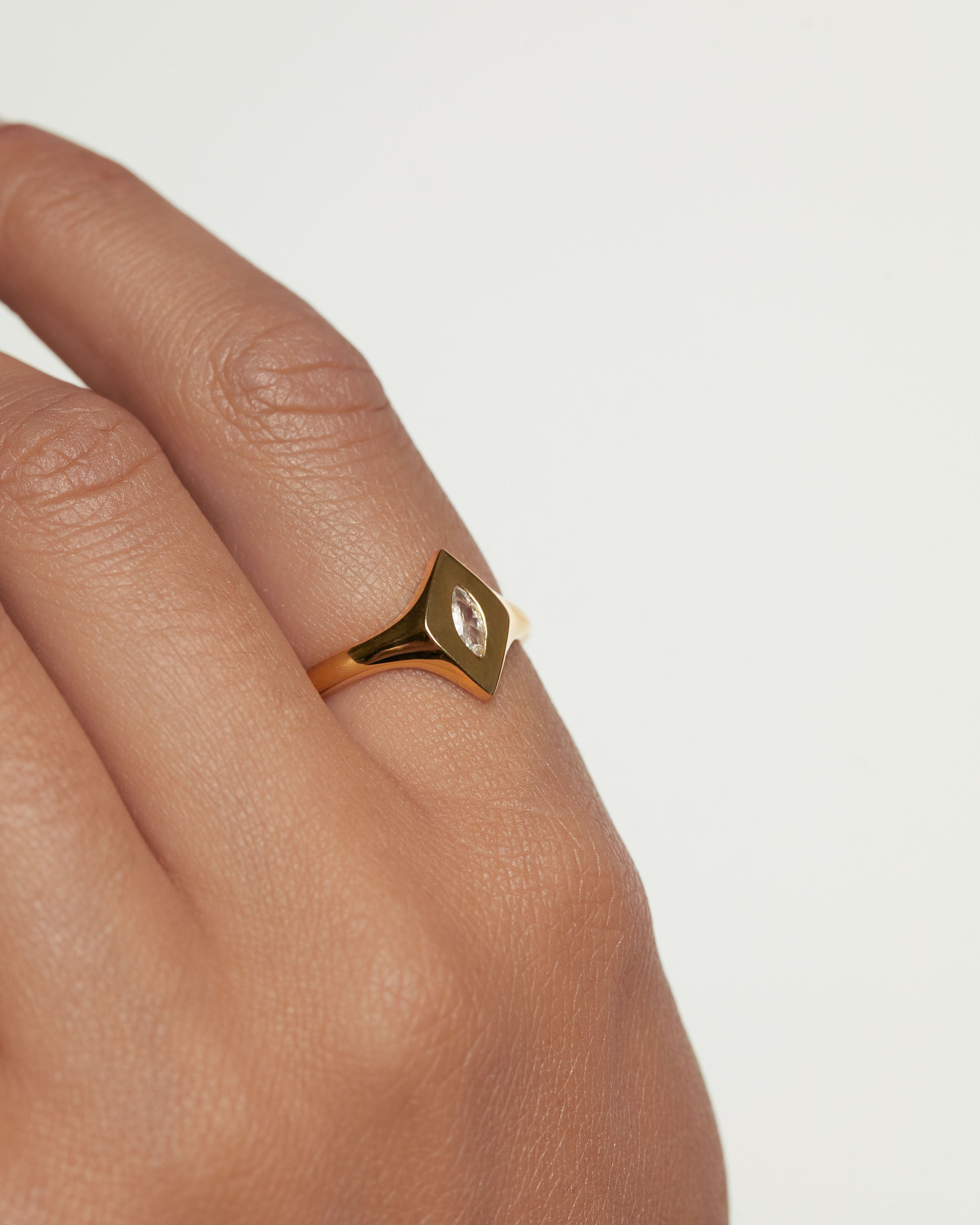 Kate Stamp Ring - Elegant Personalized Jewelry for Women, Custom Name or Initial Ring - Perfect for Gifts, Anniversaries, Weddings & Everyday Wear