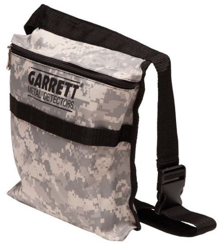 Garrett Edge Metal Detector with Digging Tool - Camouflage Finds Pouch & ClearSound Headphones for Treasure Hunting, Beach Combing, and Outdoor Adventures