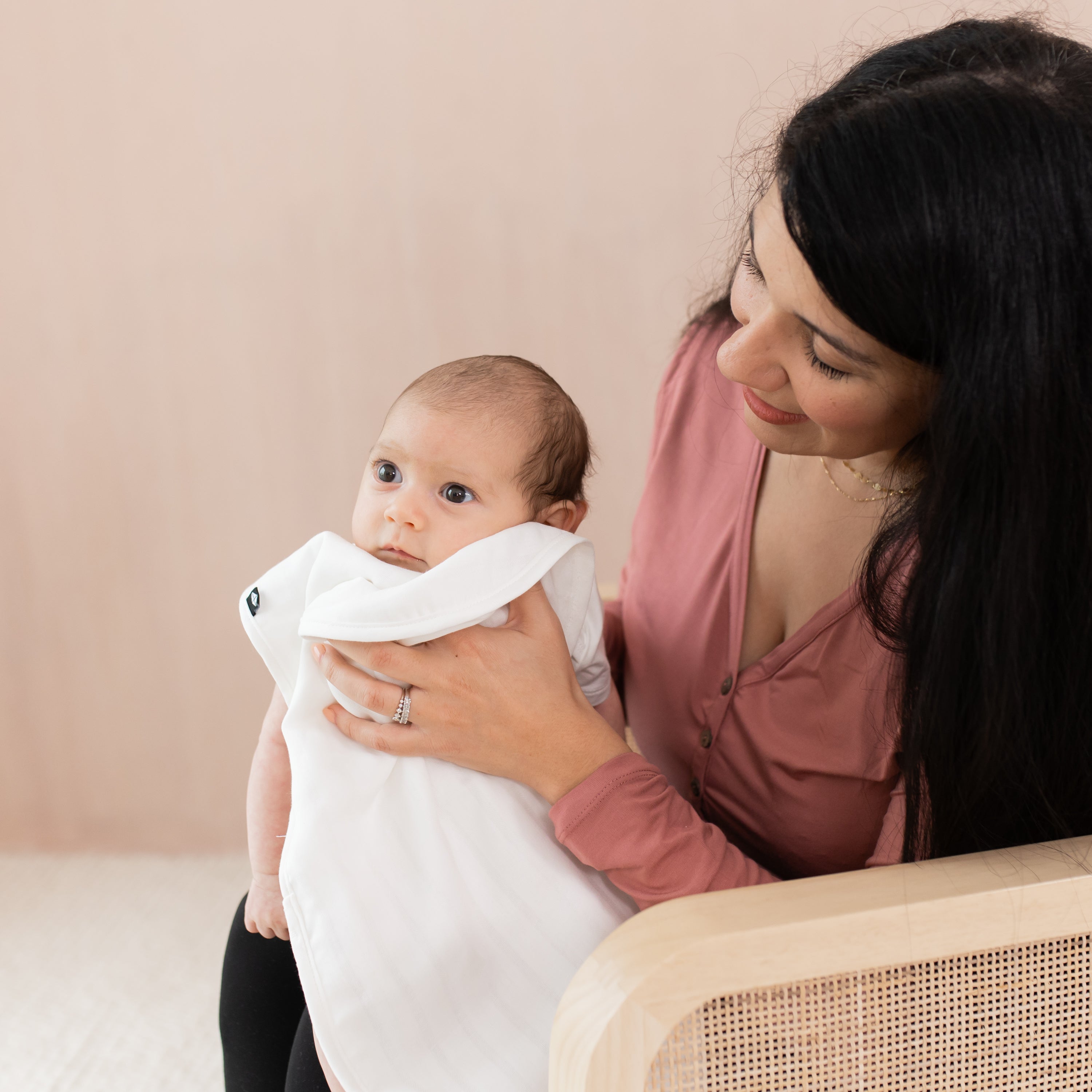 Soft Bamboo Muslin Burp Cloths - 5 Pack Organic Baby Spit-Up Cloths for Newborns & Infants - Gentle on Skin, Ultra Absorbent - Perfect for Feeding, Burping & Drool Control
