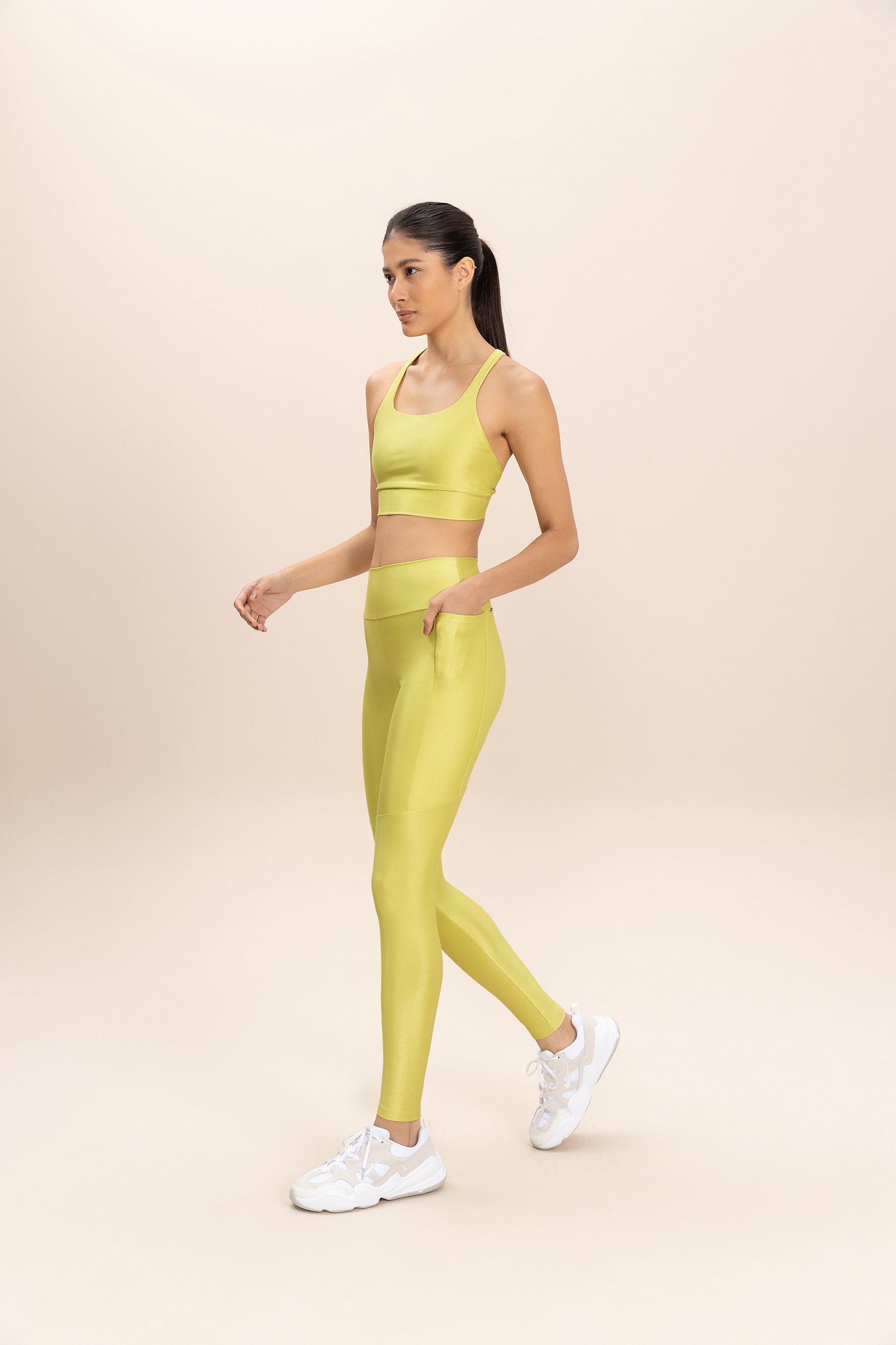 Allure® Adaptiv High-Waisted Yoga Leggings for Women - Stretchy, Breathable & Comfortable Workout Pants - Perfect for Yoga, Running, Gym & Lounge Wear