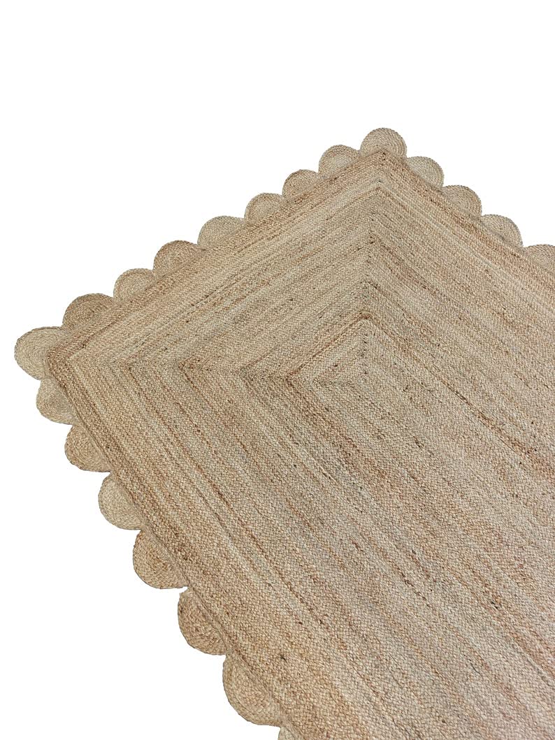 Handwoven Braided Jute Rug - Scalloped Rectangle Natural Beige Carpet for Patio, Entryway, Living Room - 2x2 Feet (60x60cm) Eco-Friendly Floor Mat - Perfect for Boho Home Decor, Farmhouse Style & Outdoor Spaces