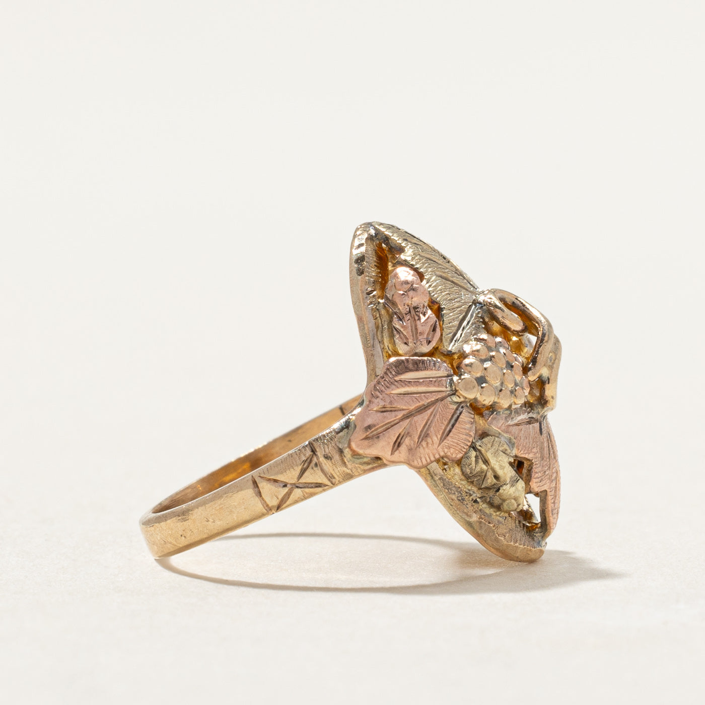 10K Gold Leaf Design Cocktail Ring for Women - Size 2.5 | Elegant Statement Jewelry for Parties, Weddings & Special Occasions