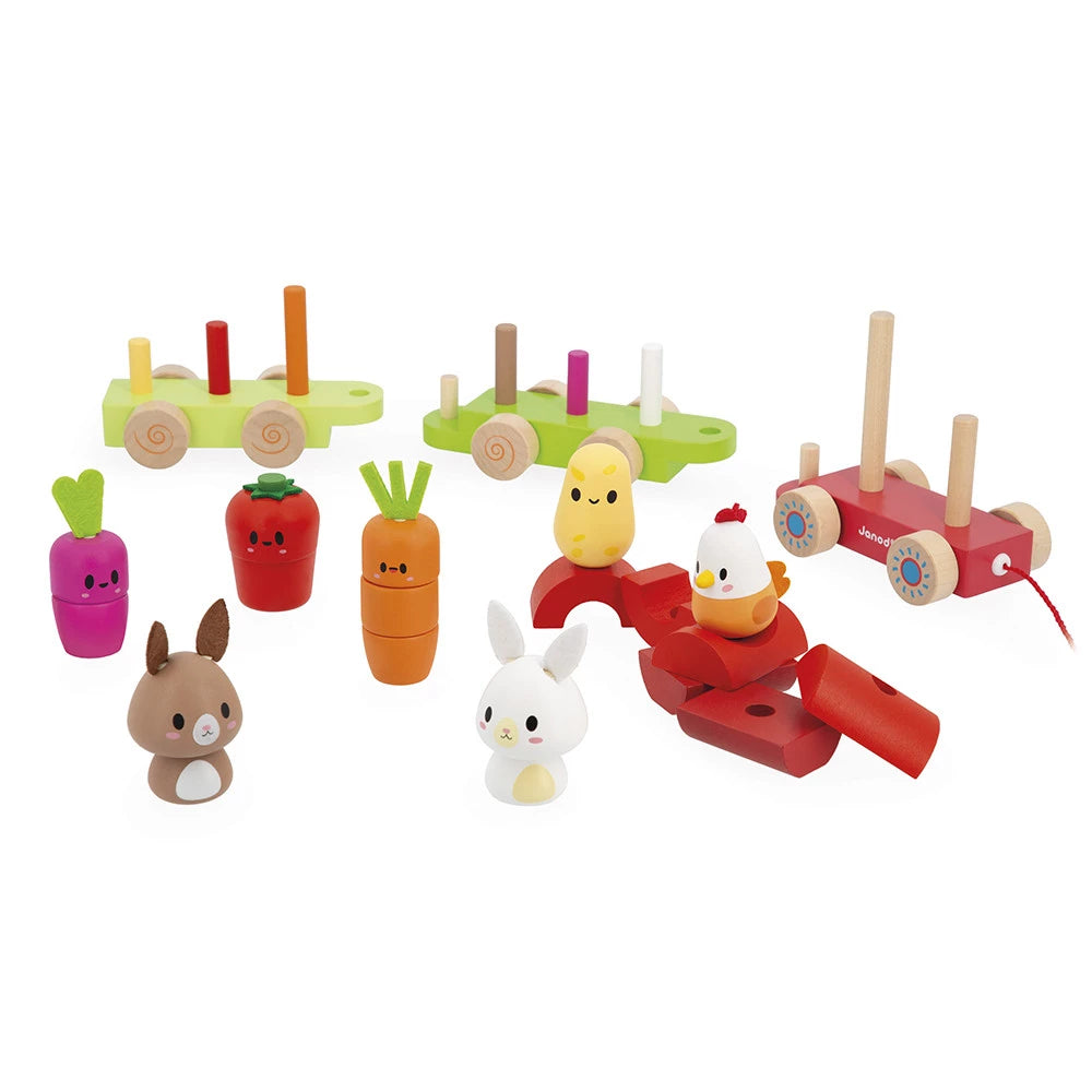 Farm Pull Along Train Toy for Toddlers - Wooden Animal Train Set with 4 Wagons - Perfect for Imaginative Play & Early Learning - Great Gift for 1-3 Year Olds (Indoor & Outdoor Use)