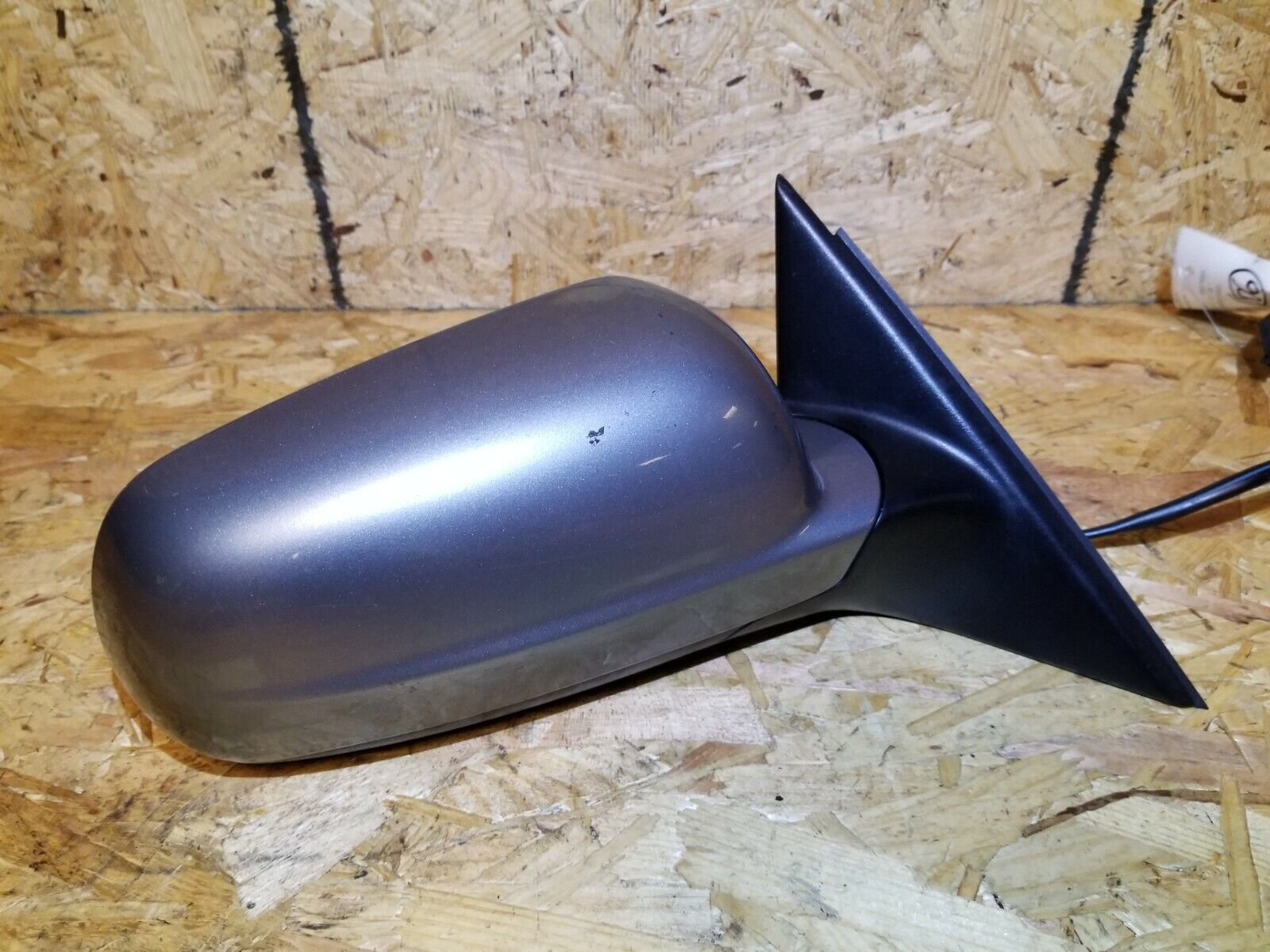 2002 VW Passat Right Passenger Side Door Mirror OEM #106 - Replacement Car Mirror for 2002 Volkswagen Passat - Perfect for Auto Repair & Maintenance