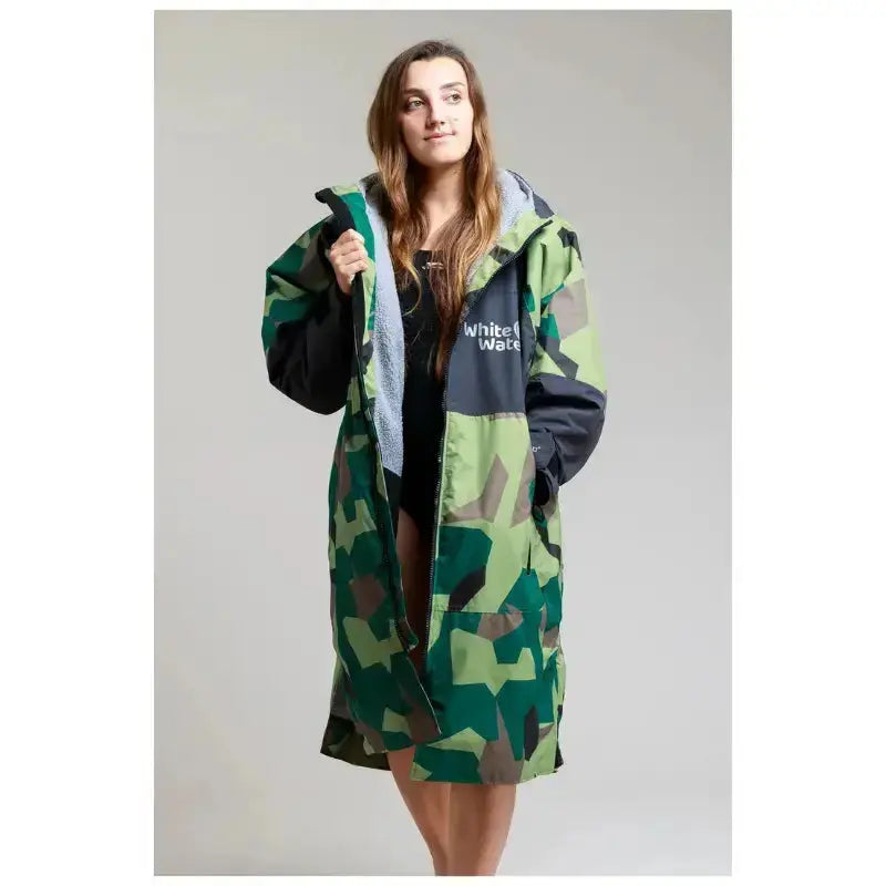 Unisex Camo Swimming Robe for Adults - Waterproof Hard Shell Quick-Dry Beach Cover Up | Perfect for Pool, Beach, Surfing & Outdoor Activities