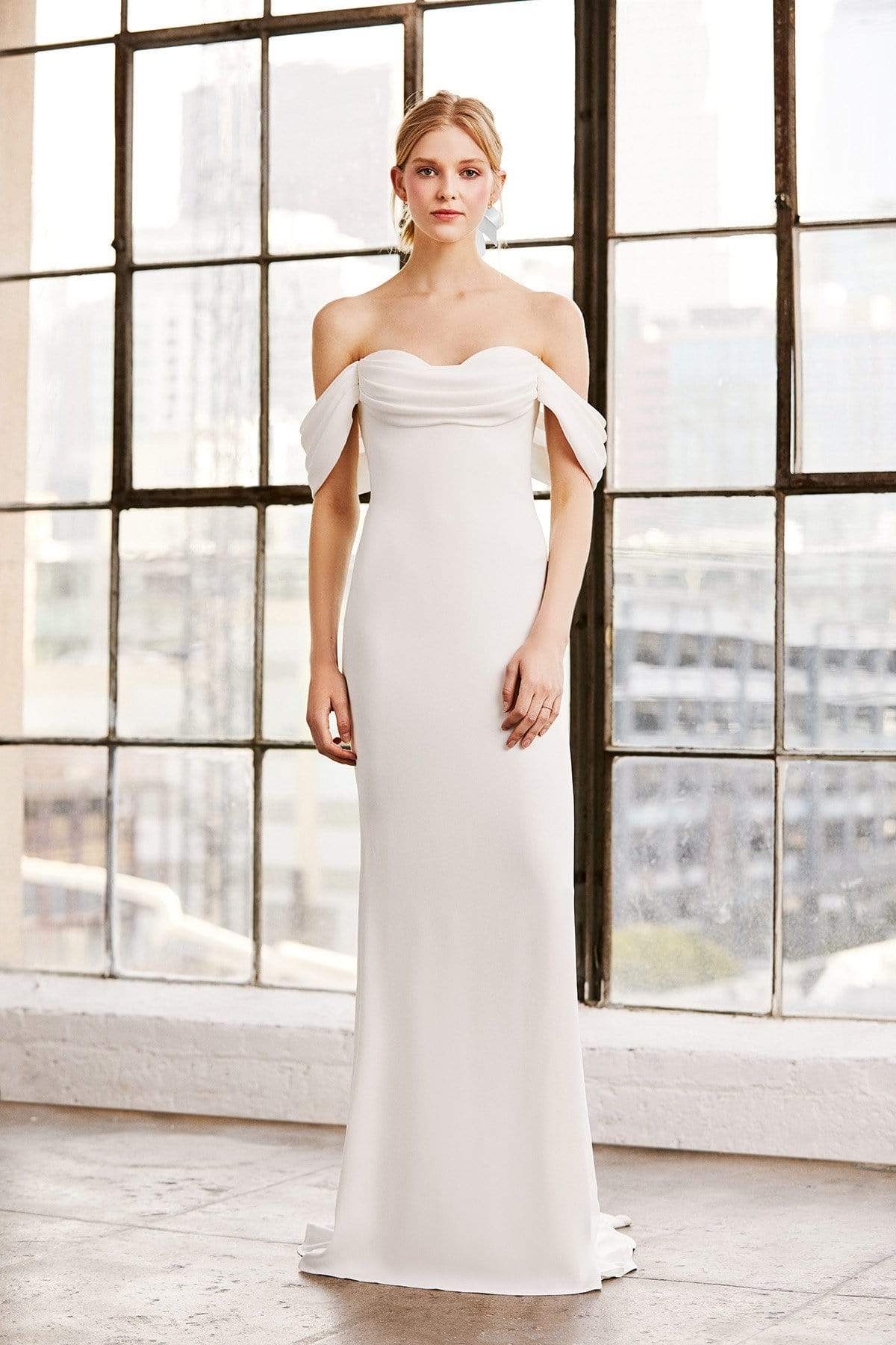 Tadashi Shoji Amy Gown - Elegant Women's Formal Evening Dress for Prom, Wedding & Special Occasions