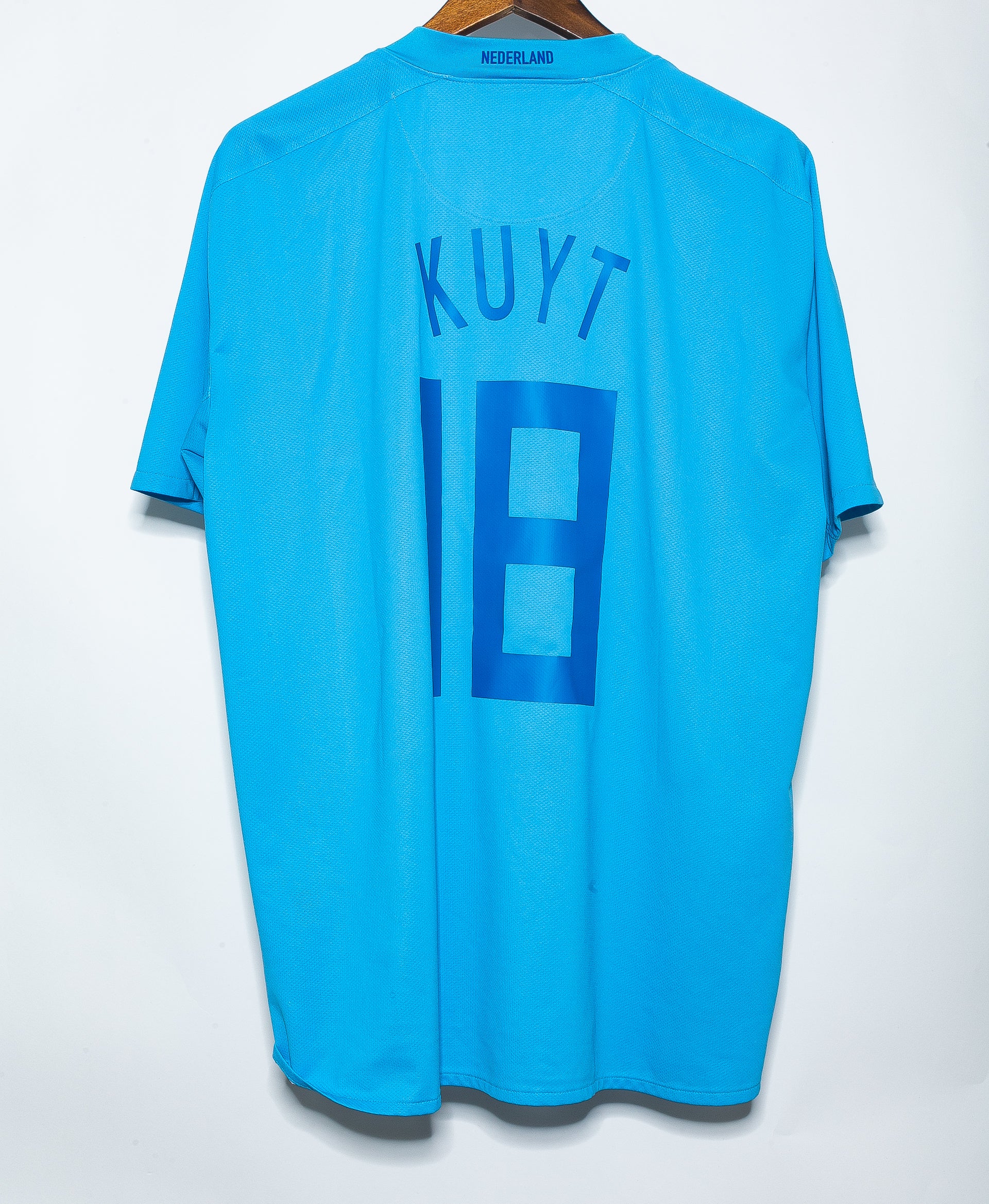 2008 Netherlands Away Football Jersey #18 Kuyt - XL Size | Vintage Soccer Shirt for Fans & Collectors - Perfect for Matchdays, Gifts & Memorabilia Display