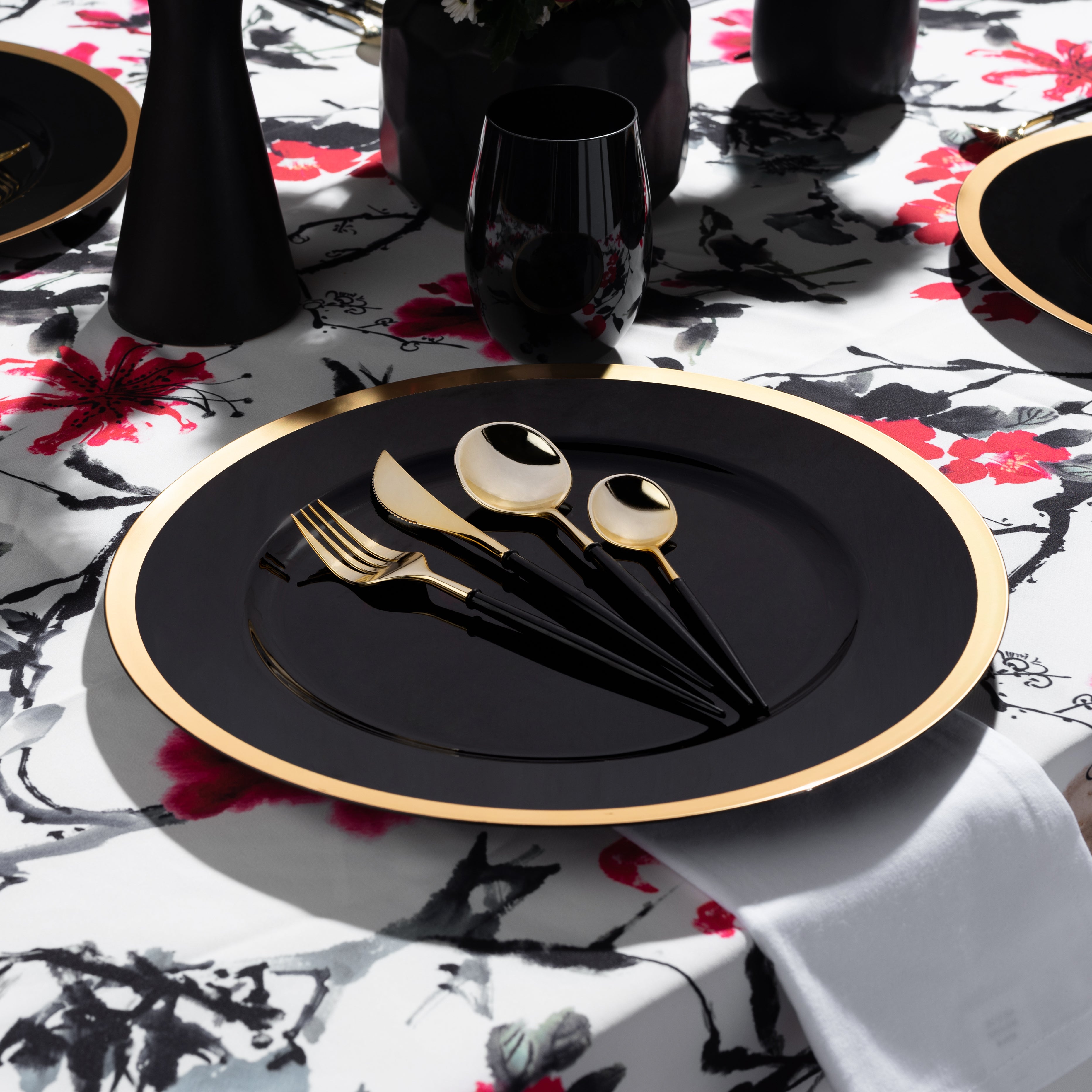 Premium Noble Collection Gold & Black Flatware Set - 40-Piece Service for 8 - Elegant Dinnerware for Formal Dining, Wedding Registry & Luxury Entertaining