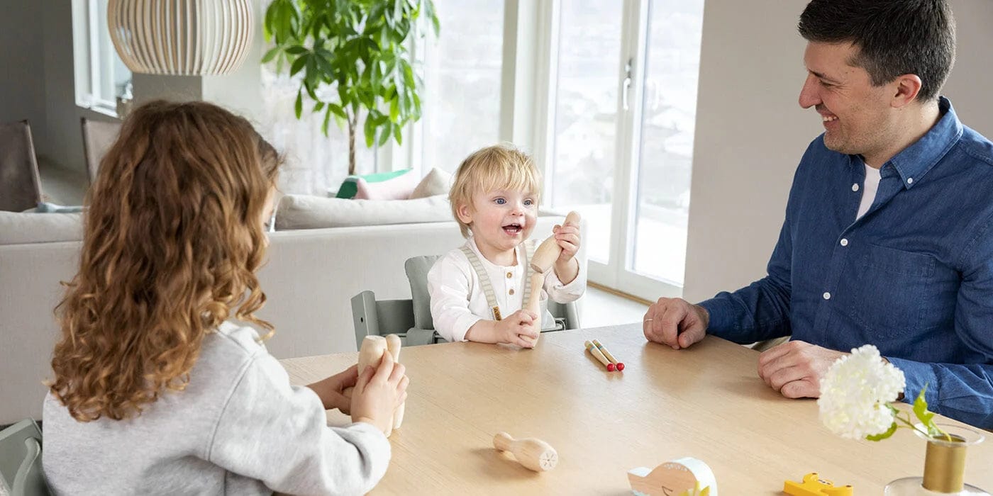 Stokke Tripp Trapp Adjustable High Chair for Babies & Toddlers - Ergonomic Wooden Baby Feeding Chair - Perfect for Dining, Weaning & Family Mealtime