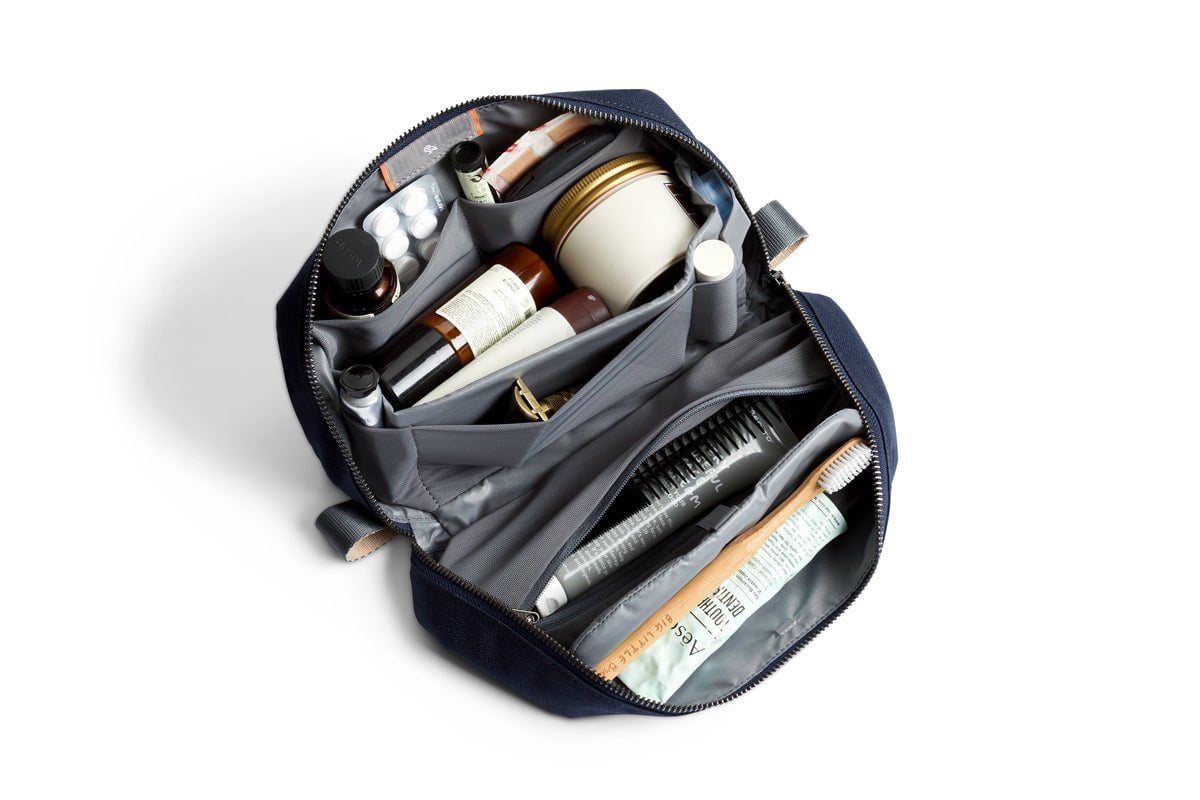 Bellroy Premium Travel Toiletry Kit - Water-Resistant Organizer for Men & Women - Perfect for Airplane, Gym, Camping & Business Trips
