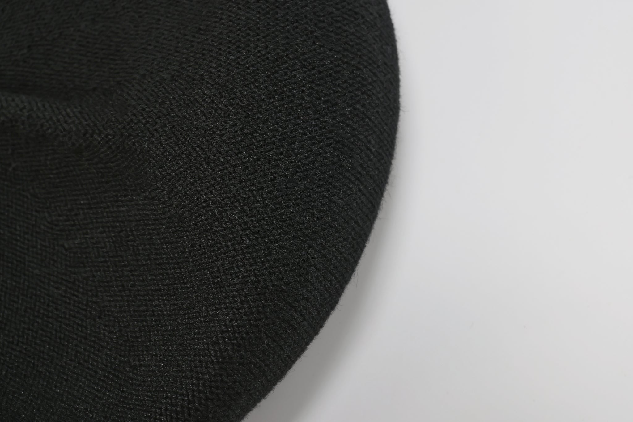 Stylish DOT Artist Beret Hat - Soft Wool French Beret for Women & Men - Perfect for Painting, Photography & Fashion Outfits