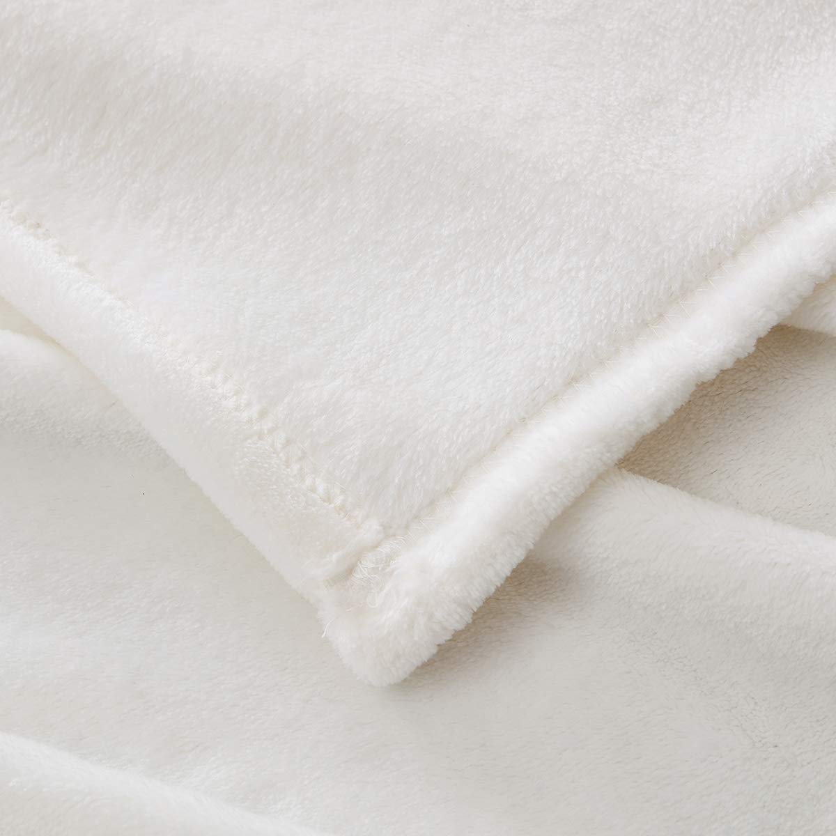 BOURINA Queen Size Fleece Blanket - 90x90 Inch Lightweight Microfiber Throw Blanket for Sofa, Couch & Bed | Soft Flannel Blanket for Camping, Travel & Home Use | Cozy White Blanket for Winter, Gifts & Relaxation