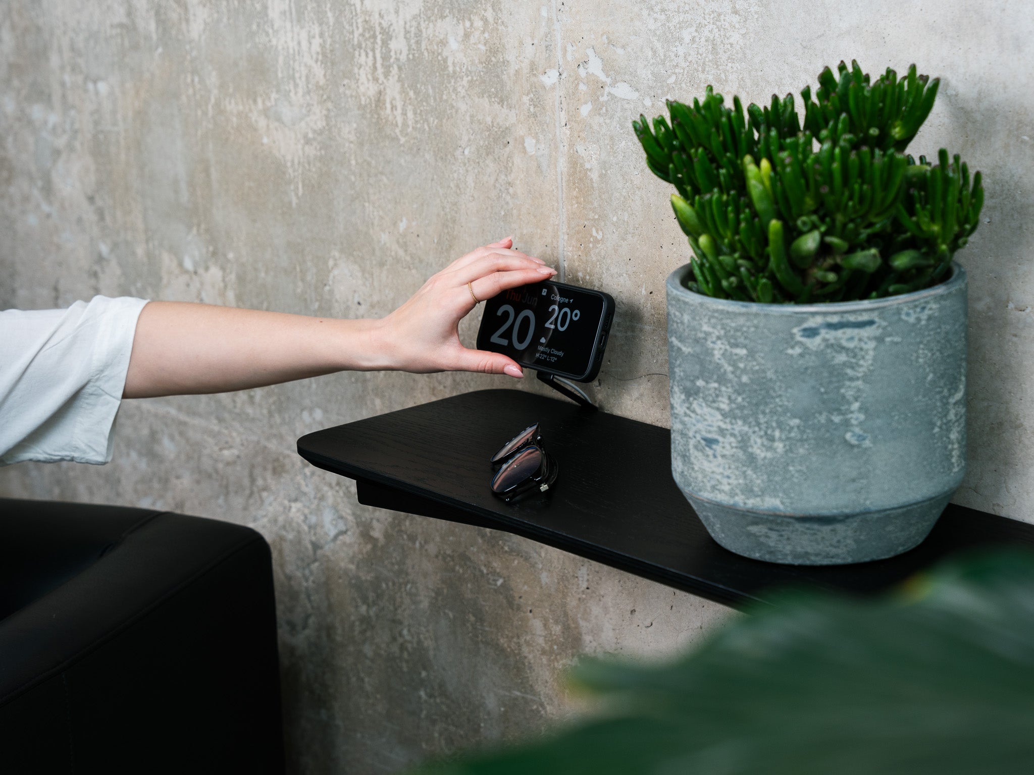 Wall Cockpit Medium - Premium Wall Mounted Organizer for Home & Office - Perfect for Keys, Mail, and Small Essentials - Ideal for Entryway, Kitchen, or Workspace Organization