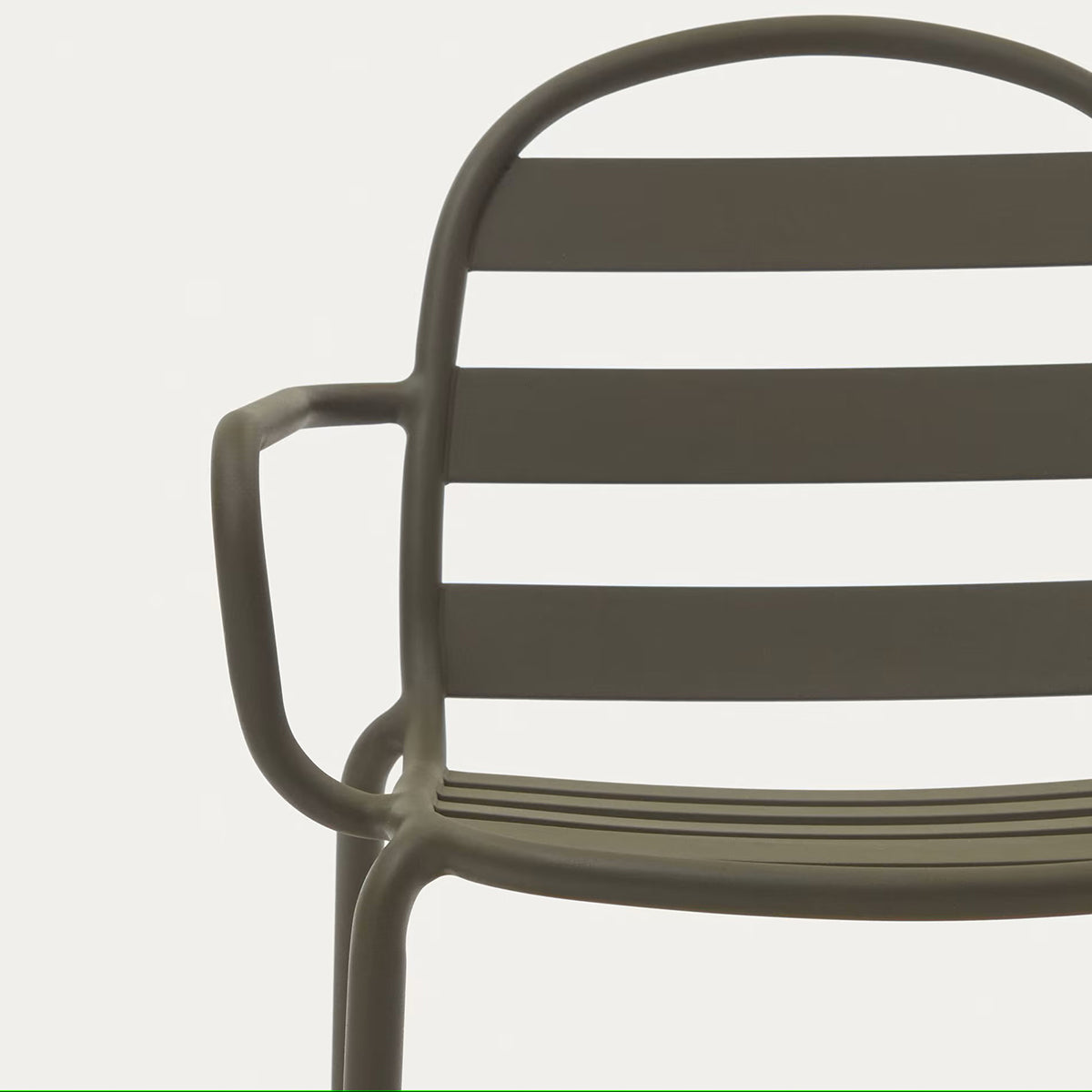 Joncols Outdoor Dining Arm Chair - Weather-Resistant Patio Furniture for Garden, Poolside, and Backyard - Comfortable & Durable Outdoor Seating for Relaxing and Entertaining