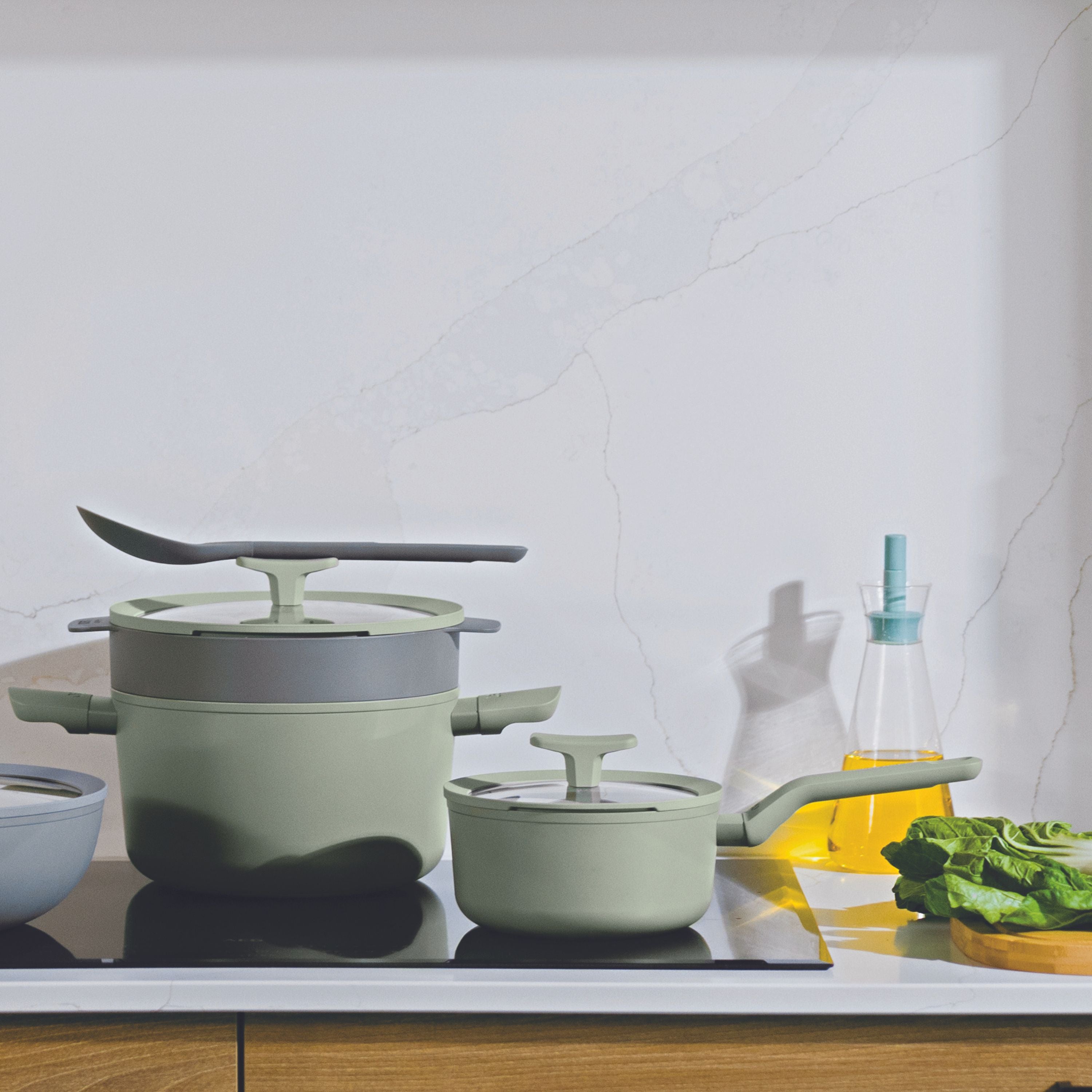 BergHOFF Balance 7-Inch Nonstick Ceramic Saucepan 2.1 Quart with Glass Lid - Eco-Friendly Recycled Aluminum Cookware - Perfect for Sauces, Soups & Small Meals (Sage Green)