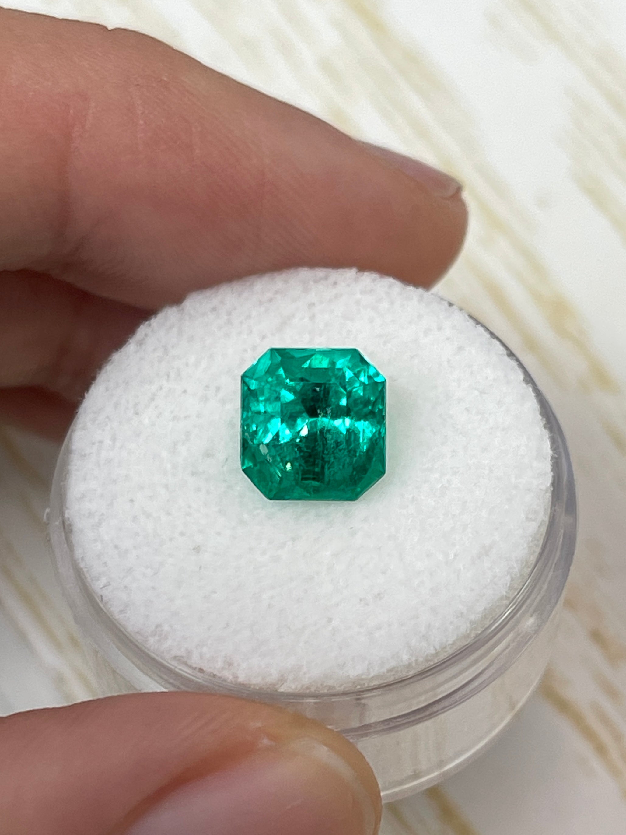 2.98 Carat Vivid Green Natural Loose Colombian Emerald - Asscher Cut Gemstone for Jewelry Making, Engagement Rings & Luxury Gifts | GLOWING Brilliance & Premium Quality