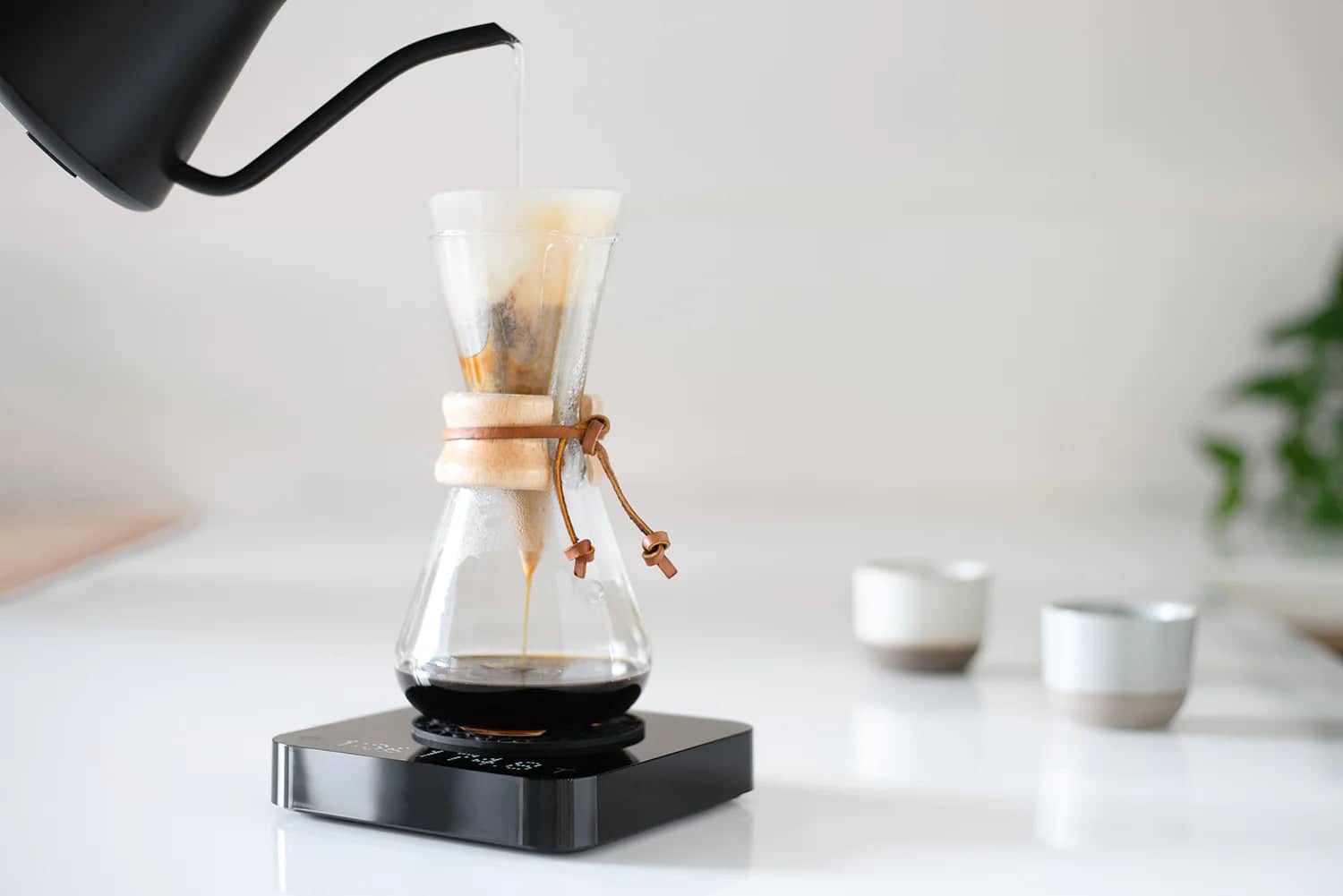 ACAIA Pearl Model S (2023) Digital Coffee Scale - High Precision 0.1g Resolution, Bluetooth Enabled for Brewing & Espresso - Perfect for Home Baristas & Coffee Shops (Black)