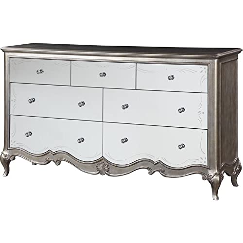 BOWERY HILL Traditional Wood Dresser in Antique Champagne - Vintage Style Bedroom Dresser with 6 Drawers, Solid Wood Chest of Drawers for Bedroom Storage & Organization - Perfect for Master Bedroom, Guest Room or Dorm Decor