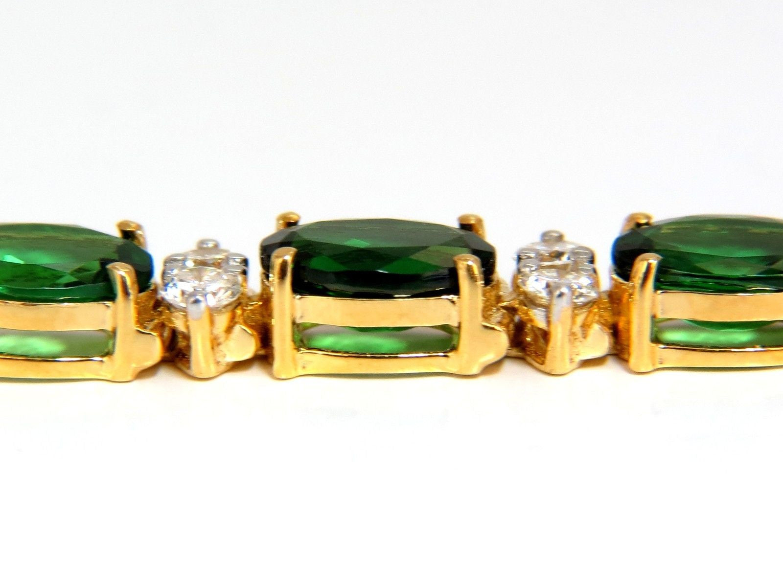 21.68CT Natural Vivid Bright Green Tsavorite Tennis Bracelet - Elegant Jewelry for Weddings, Parties & Special Occasions