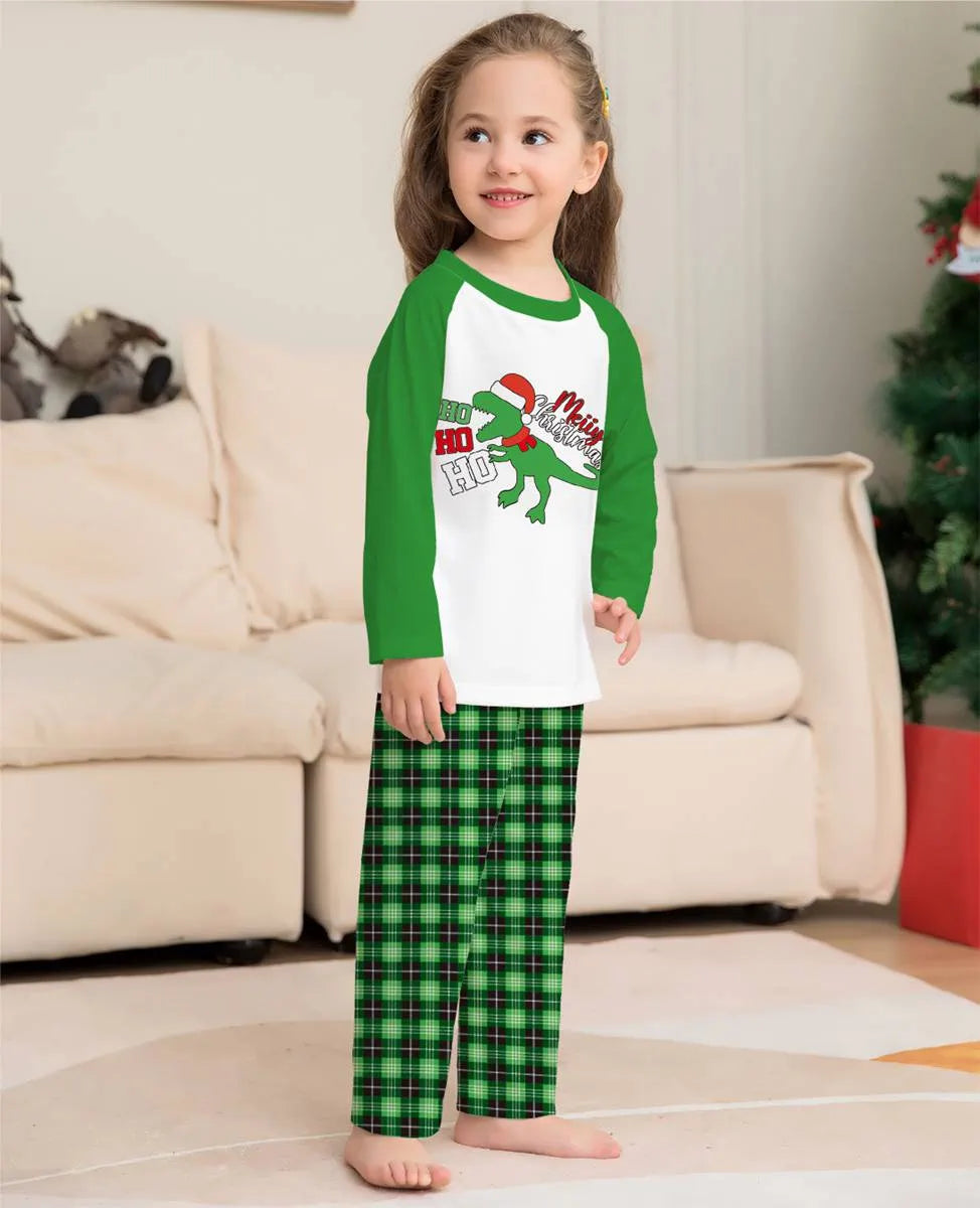 Printed Christmas Matching Family Pajamas Set - Cozy Holiday PJS for Family Photos & Festive Gatherings