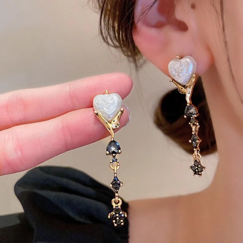 Luxury Black Heart Pearl Drop Earrings for Women - 925 Sterling Silver Dangle Earrings | Perfect for Weddings, Parties & Special Occasions | HE13351