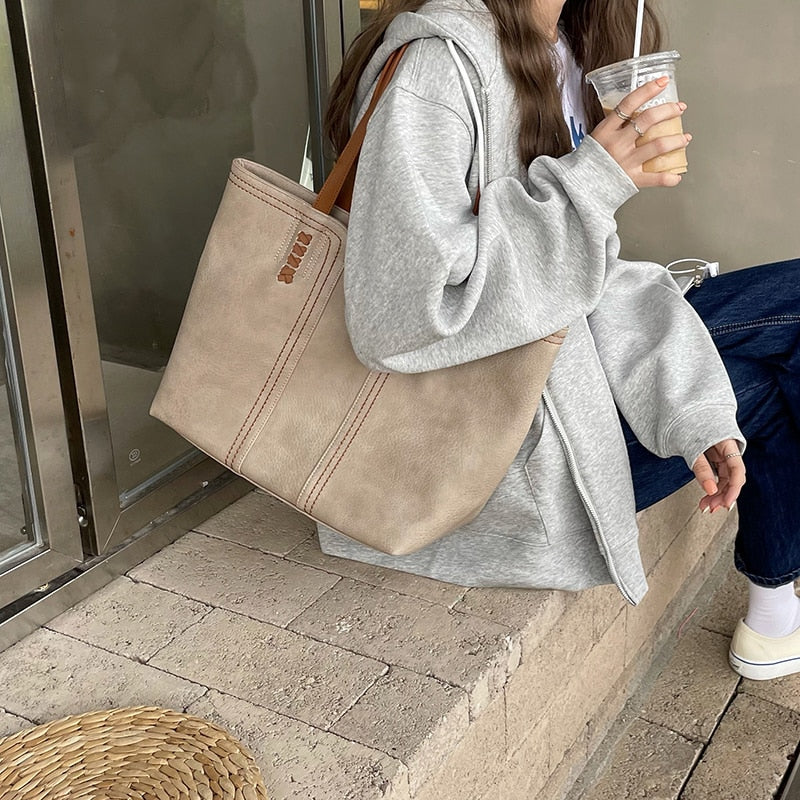 Stylish Women's Tote Bags - Fashionable Brand Design Handbags for Work, Travel & Shopping | Durable & Spacious Shoulder Bags for Everyday Use