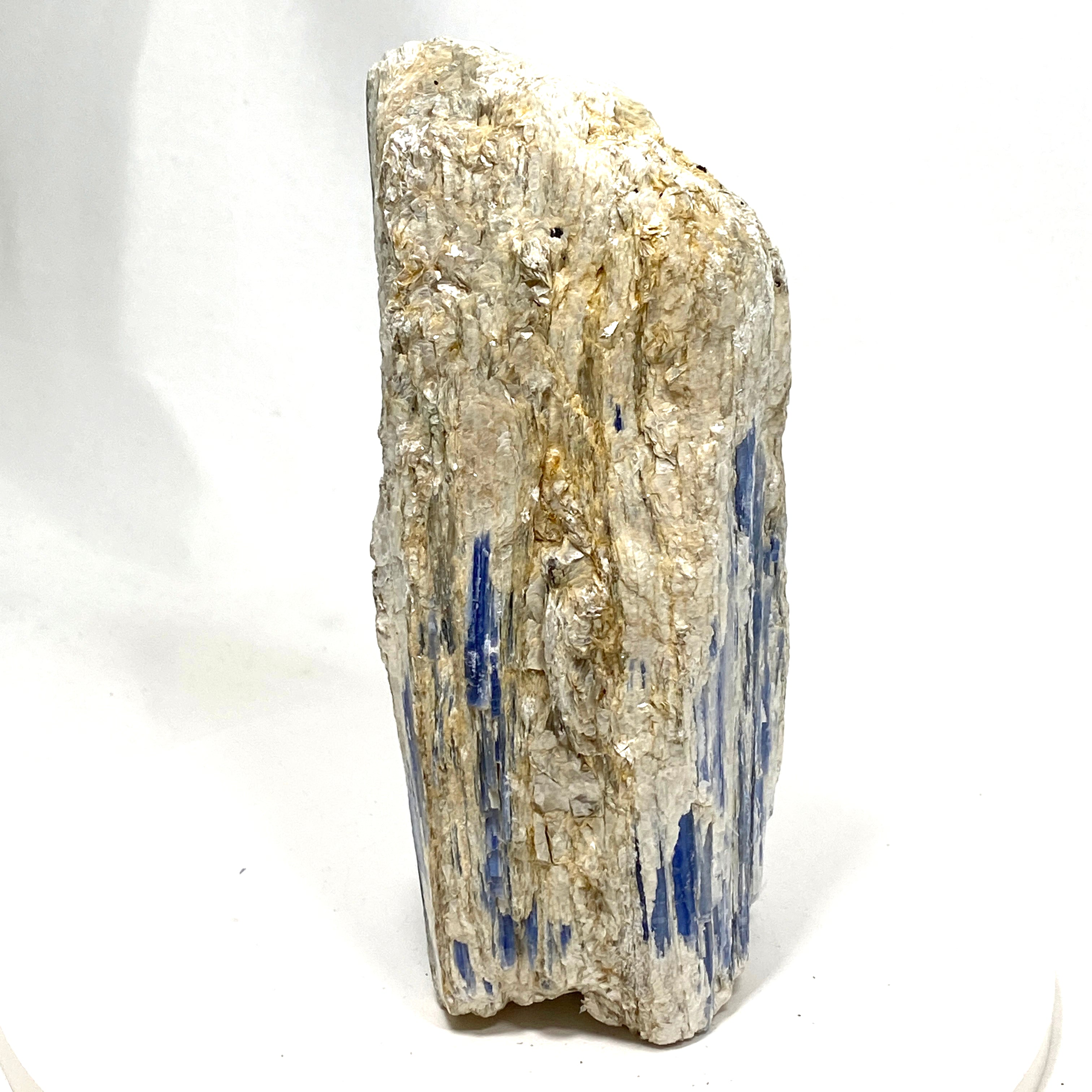 Natural Blue Kyanite Crystal Stone - Healing Energy, Spiritual Growth & Chakra Balancing - Perfect for Meditation, Jewelry Making & Home Decor