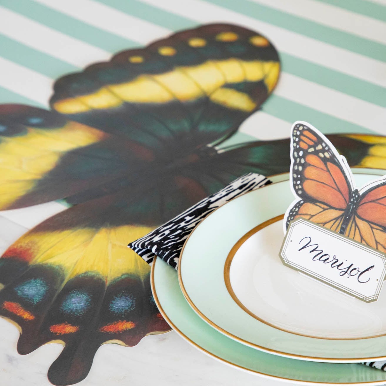 Elegant Die-Cut Butterfly Placemats for Dining Table Decor - Perfect for Spring Parties, Wedding Receptions & Home Decor