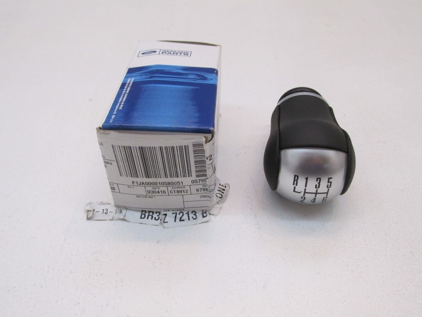 Ford BR3Z-7213-B Gear Shift Knob Replacement - Genuine OEM Part for Ford Vehicles - Perfect for Smooth Gear Shifting & Interior Upgrade