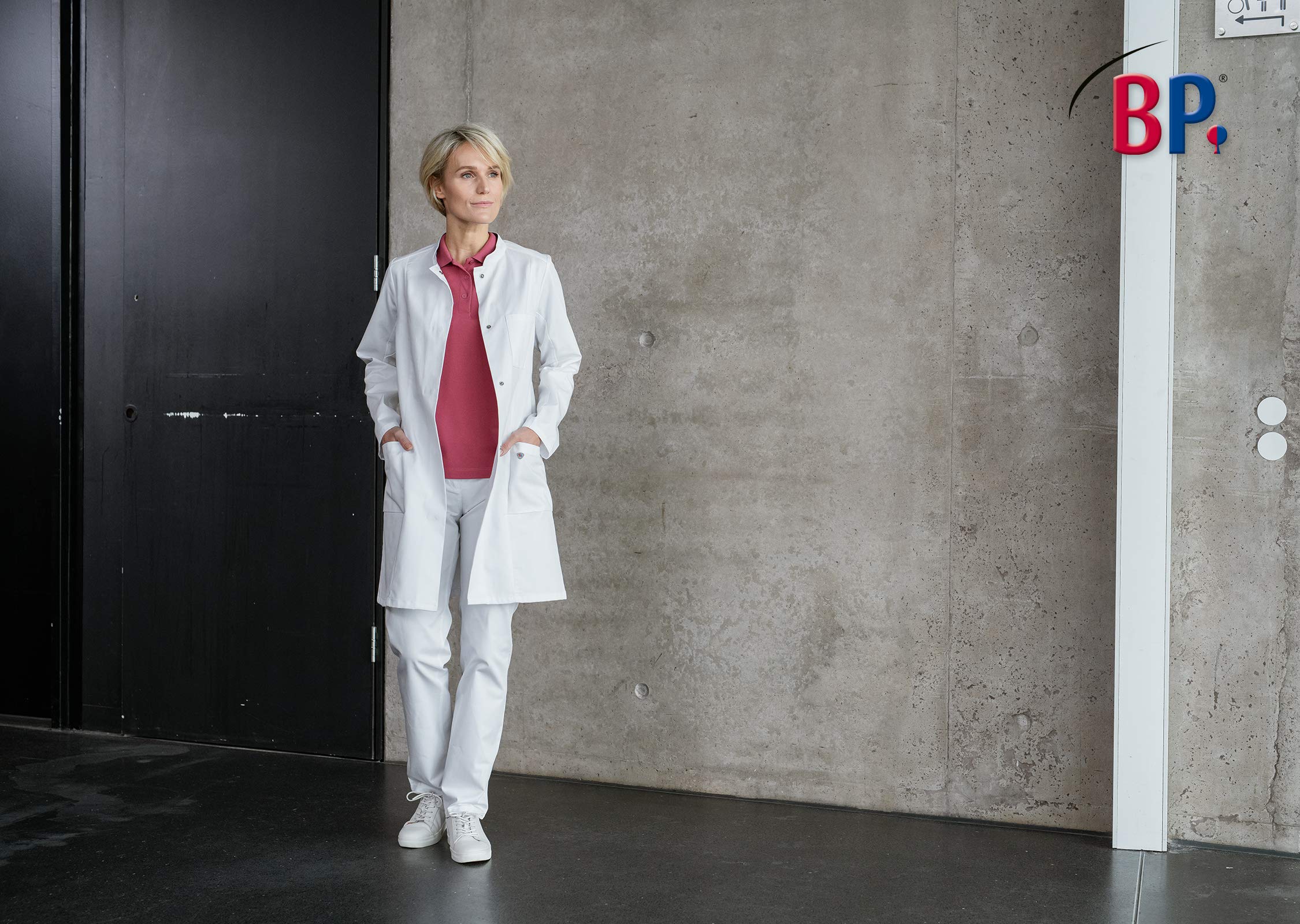 BP Medizin Labor 1753130 - Men's Doctor Coat, White Medical Lab Coat for Physicians & Healthcare Professionals - Perfect for Hospitals, Clinics & Laboratory Work