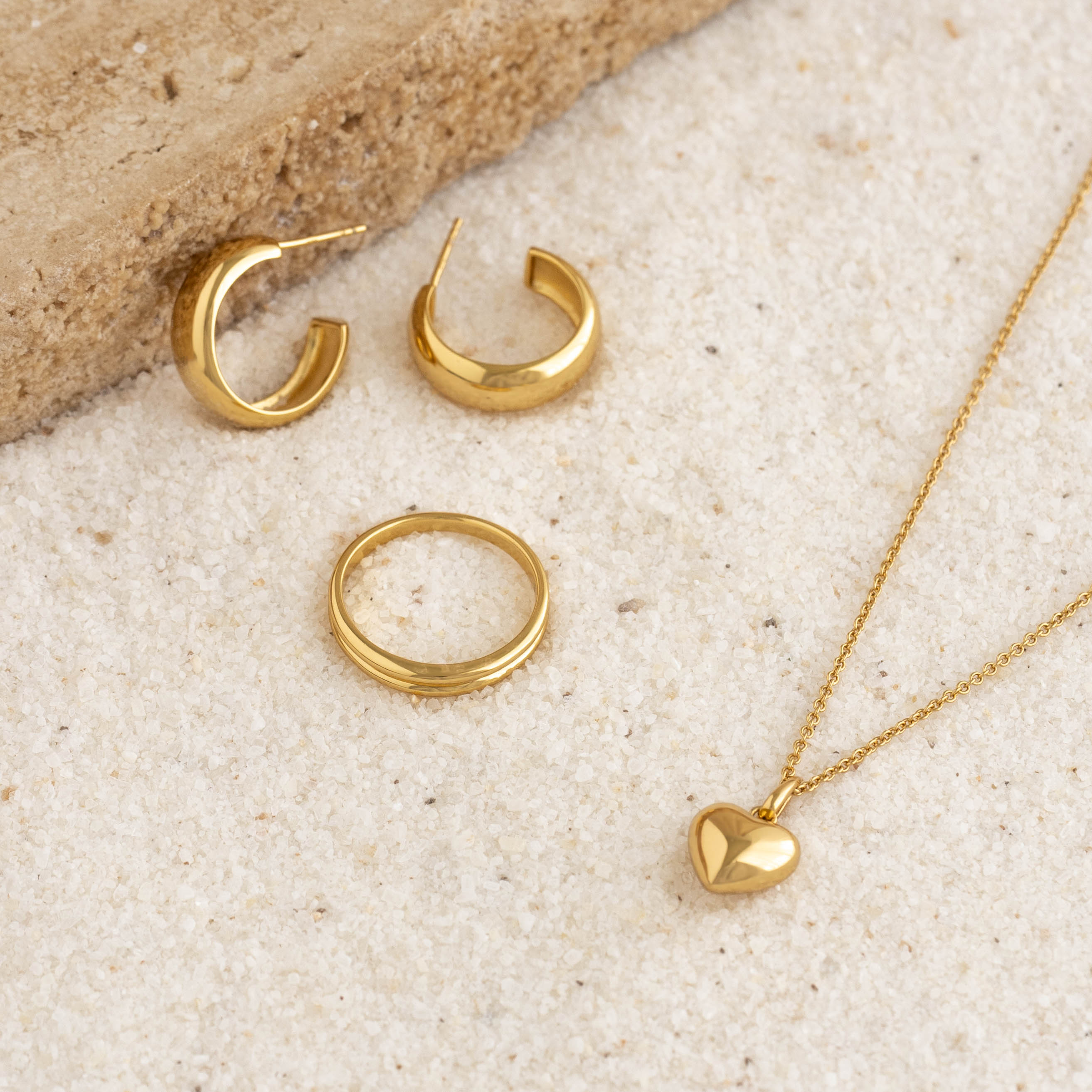 Ebba Small Bold Hoop Earrings for Women - Trendy Gold/Silver Chunky Hoops - Perfect for Everyday Wear, Parties & Gifts