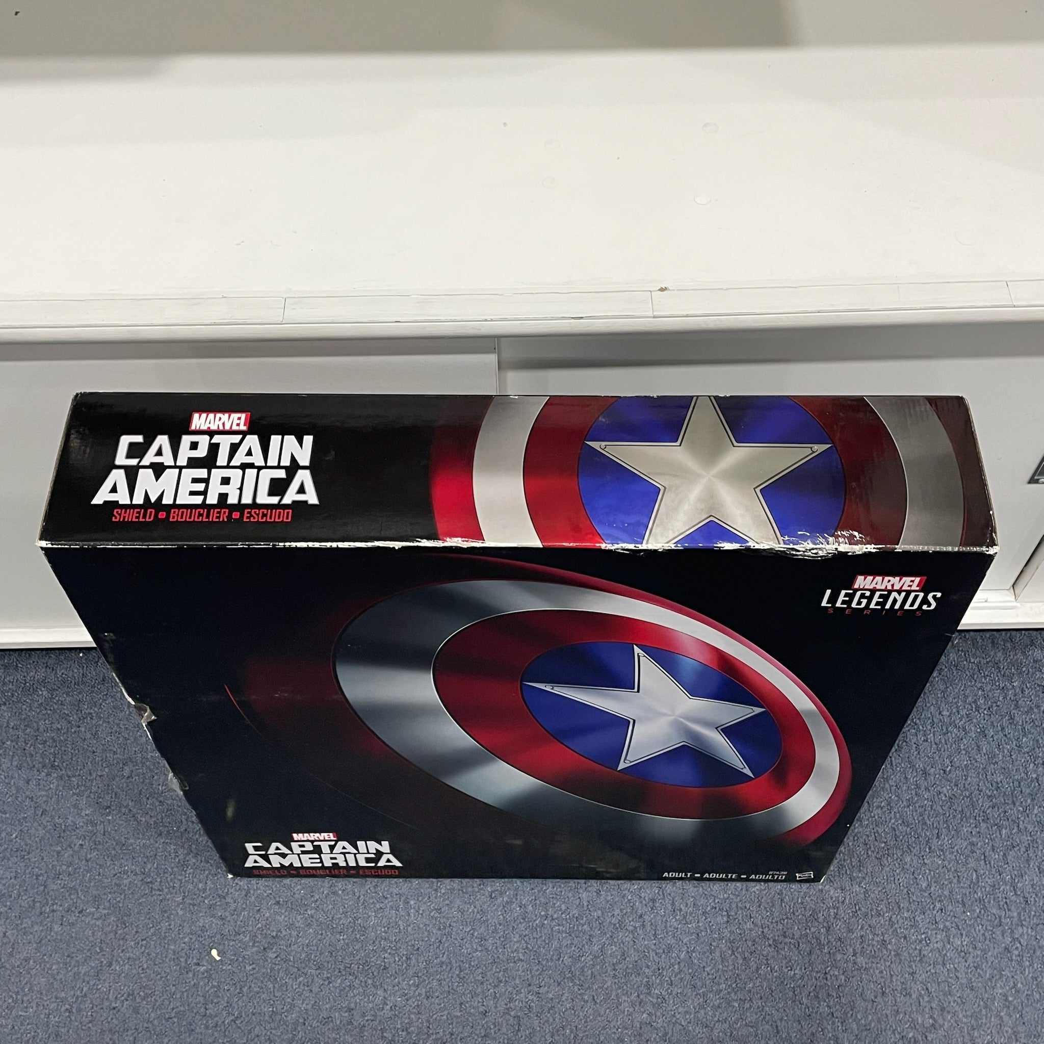 Captain America 60cm Metal Shield - Marvel Legends Series Collectible Figure - Perfect for Cosplay, Display & Superhero Fans