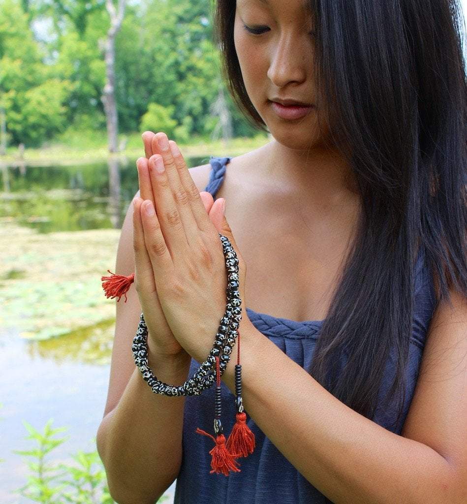Hand Painted Om Bone Mala Beads - 108 Prayer Beads for Meditation, Yoga & Spiritual Practice - Perfect for Mindfulness, Stress Relief & Buddhist Rituals