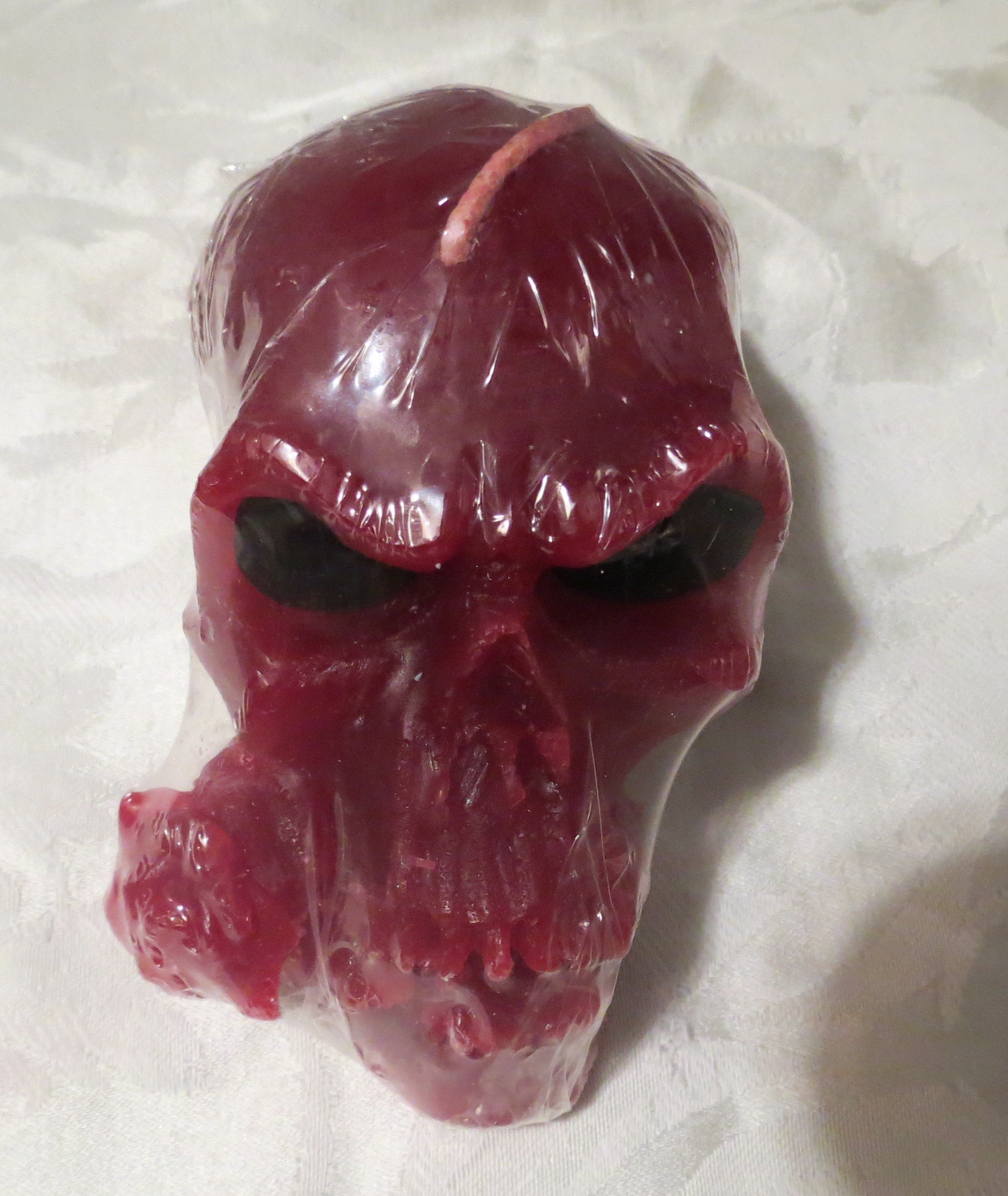 Skull Candle with Rose Red Voodoo Love Scent - Gothic Home Decor, Romantic Gift for Halloween, Valentine's Day & Spiritual Rituals