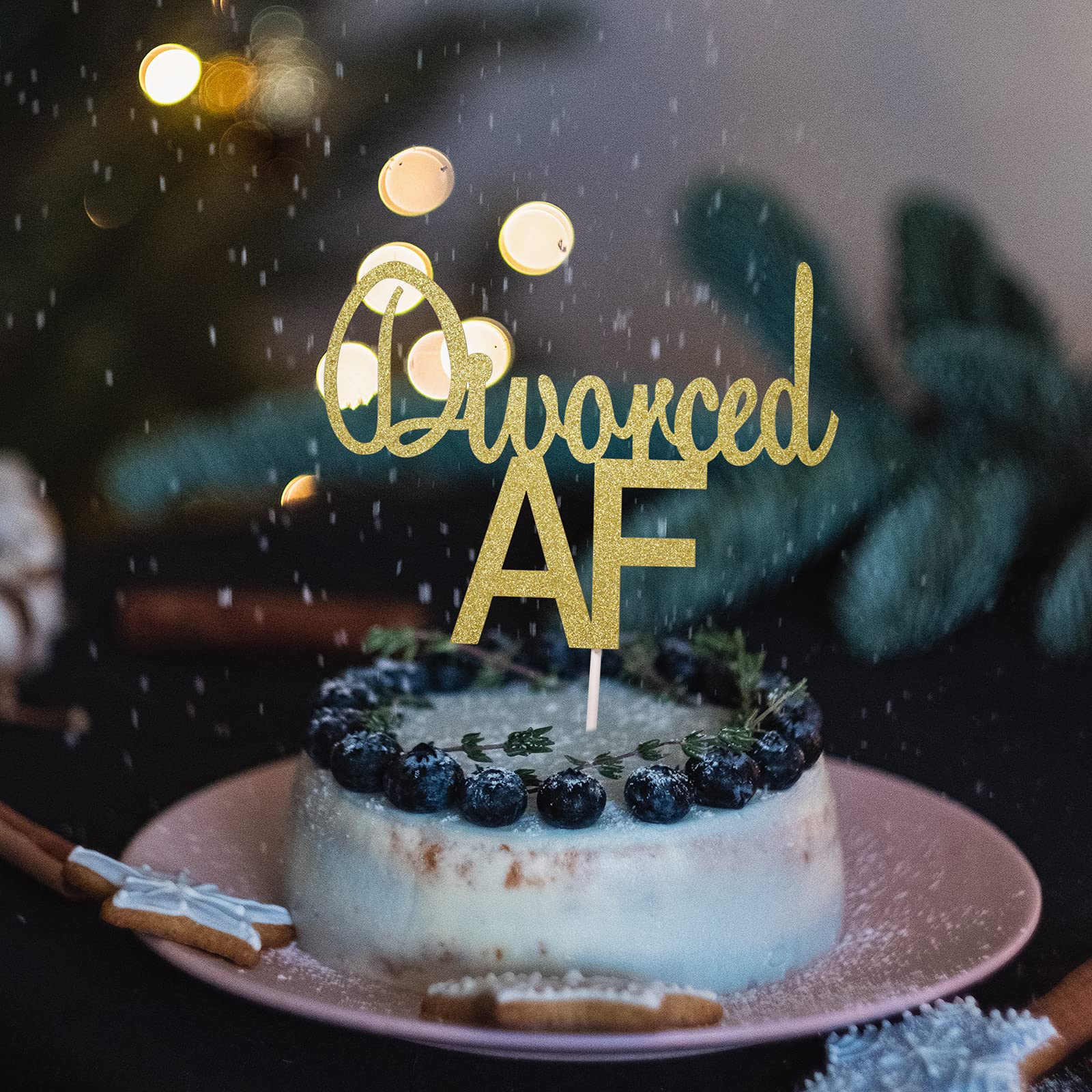 Divorced AF Cake Topper - Gold Glitter Divorce Party Decorations for Newly Single Celebrations | Freedom Party Supplies for Bachelorette Parties, Breakup Parties & Fresh Start Celebrations