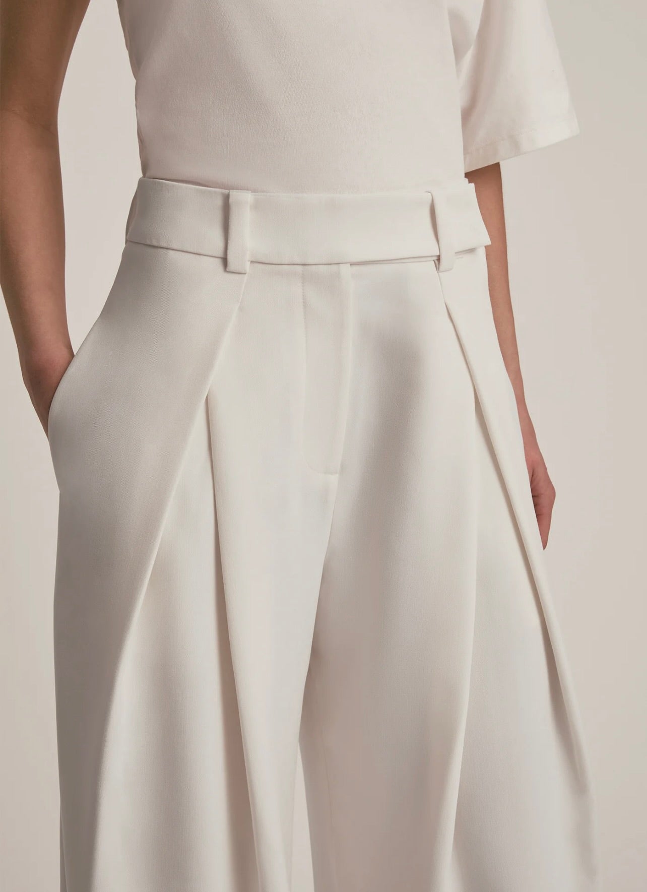 Pleated Trousers for Women - Comfortable & Stylish Pleats Please Pants - Perfect for Office Wear, Casual Outfits & Travel