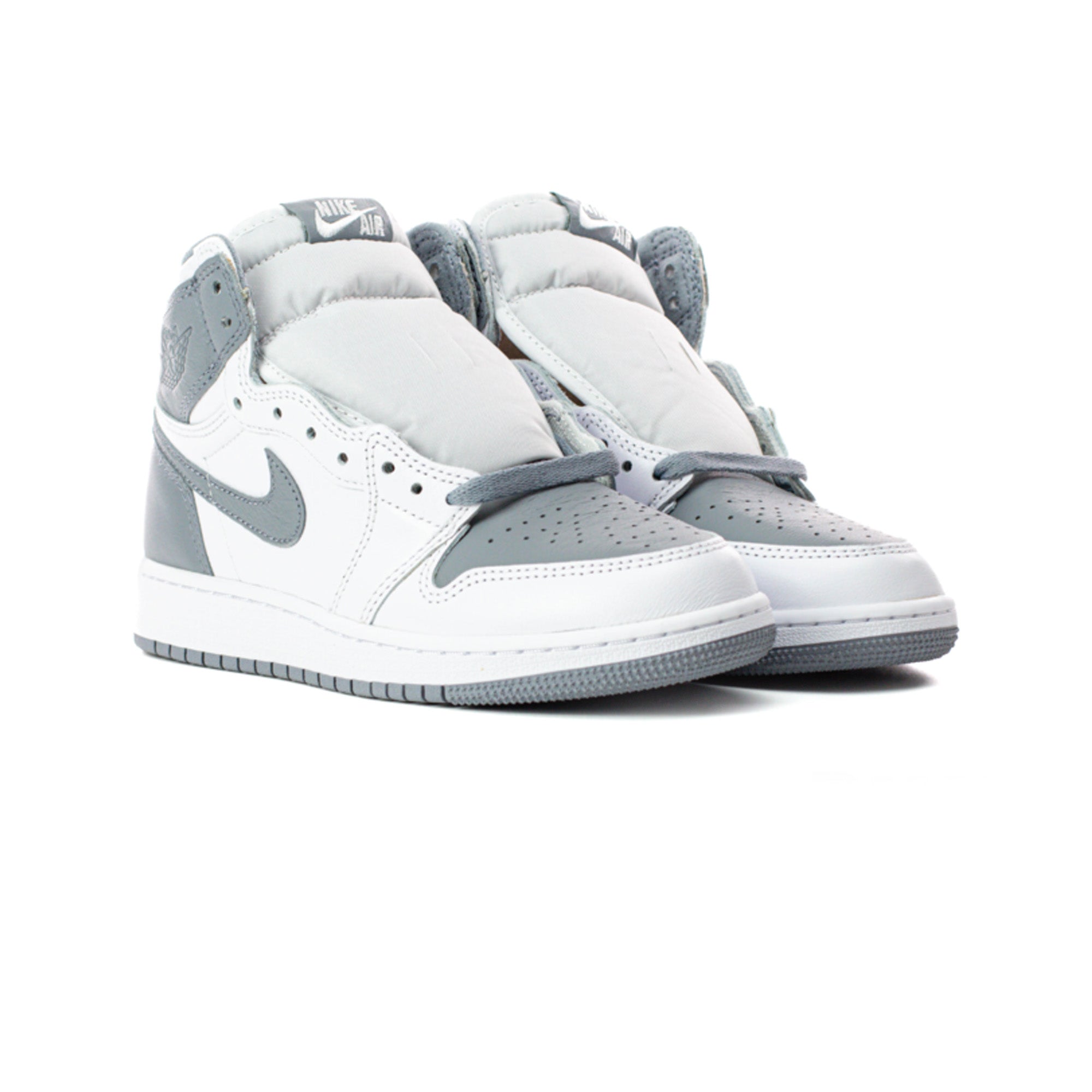 Air Jordan 1 High OG 'Stealth' GS Sneakers (2022) - Retro Basketball Shoes for Women & Girls - Perfect for Streetwear, Casual Outfits & Sneaker Collection