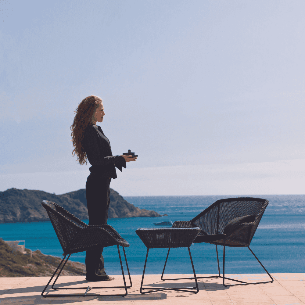Breeze Outdoor Lounge Chair - Lightweight & Weather-Resistant Patio Furniture for Poolside, Garden, and Backyard Relaxation