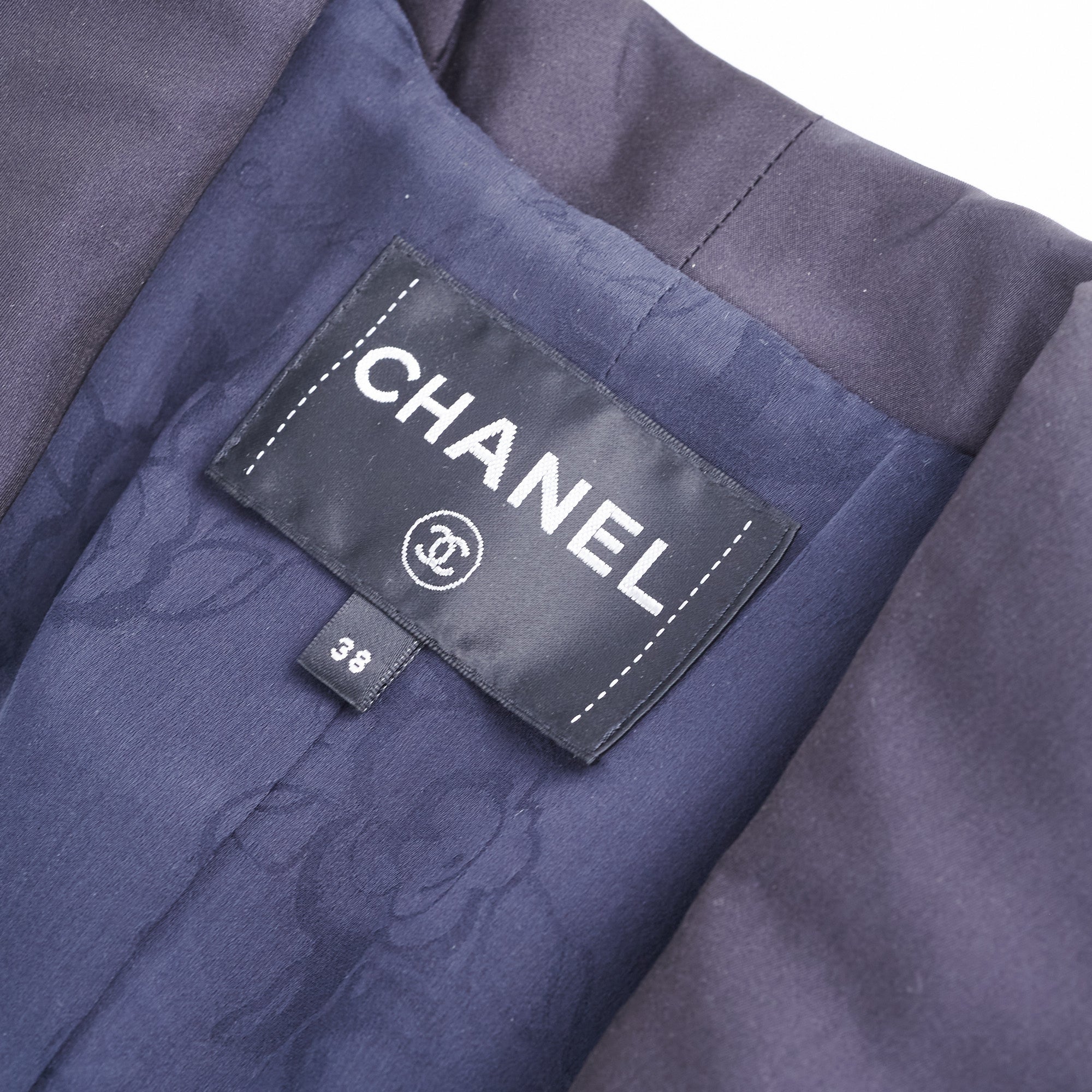 Chanel Women's Blazer Jacket Size 38 - Classic Tweed Boucle Coat for Office, Business, and Formal Events