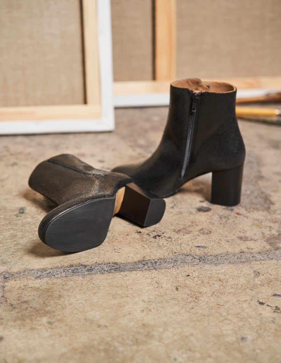 Mathilde H Black Cracked Leather Heeled Boots - Stylish & Comfortable for Women | Perfect for Office, Parties & Evening Events