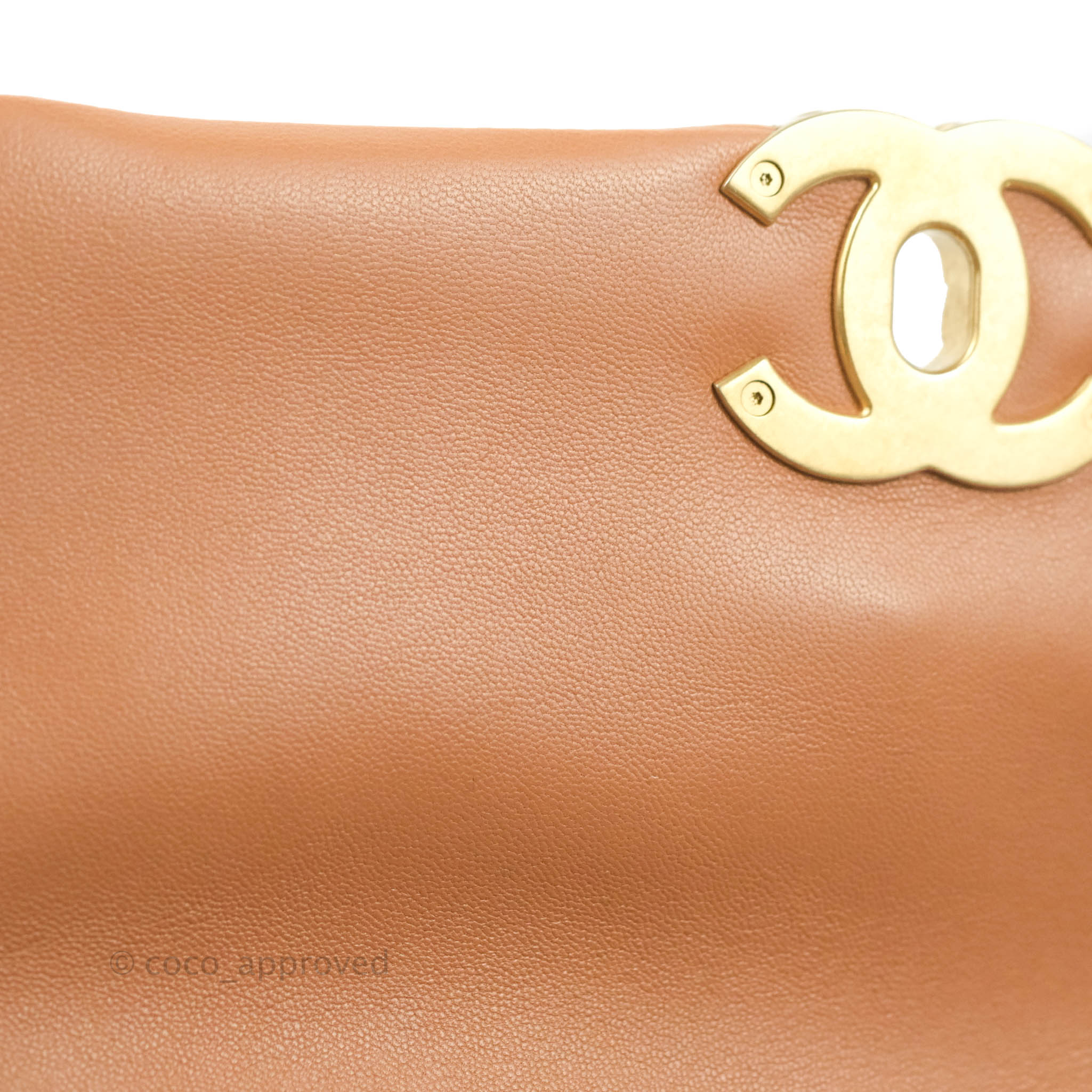 Chanel 19 Small Handbag in Caramel Dark Beige with Mixed Hardware | 21K Collection | Perfect for Everyday Luxury & Evening Events