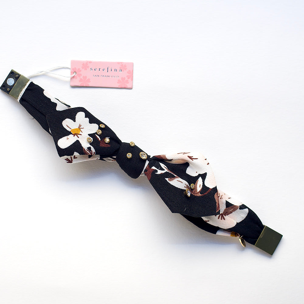 Elegant Black Floral Scarf Bracelet with Magnetic Clasp - Perfect for Women's Fashion Accessories, Parties, and Everyday Wear
