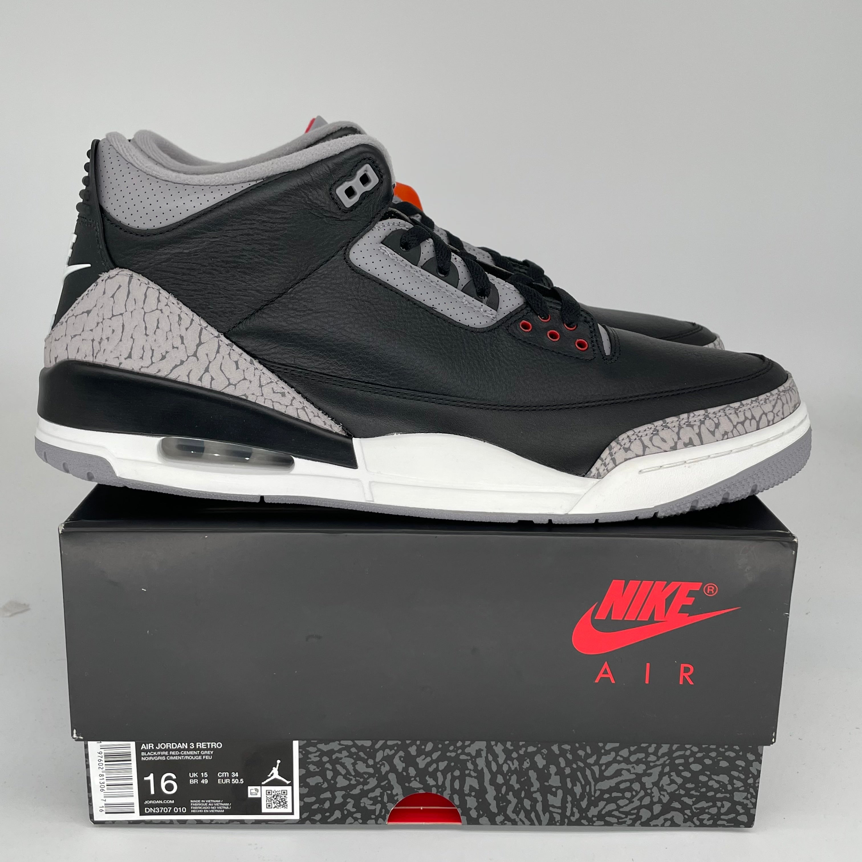 Original Air Jordan 3 Retro 'Black Cement' Men's Basketball Shoes - Size 16 (DN3707-010) - Iconic Sneakers for Streetwear & Basketball Performance