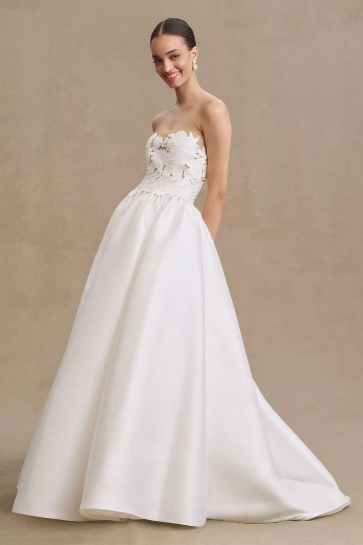 Wtoo by Watters Jordy Wedding Gown - Elegant Lace Bridal Dress for Romantic Ceremonies & Formal Events