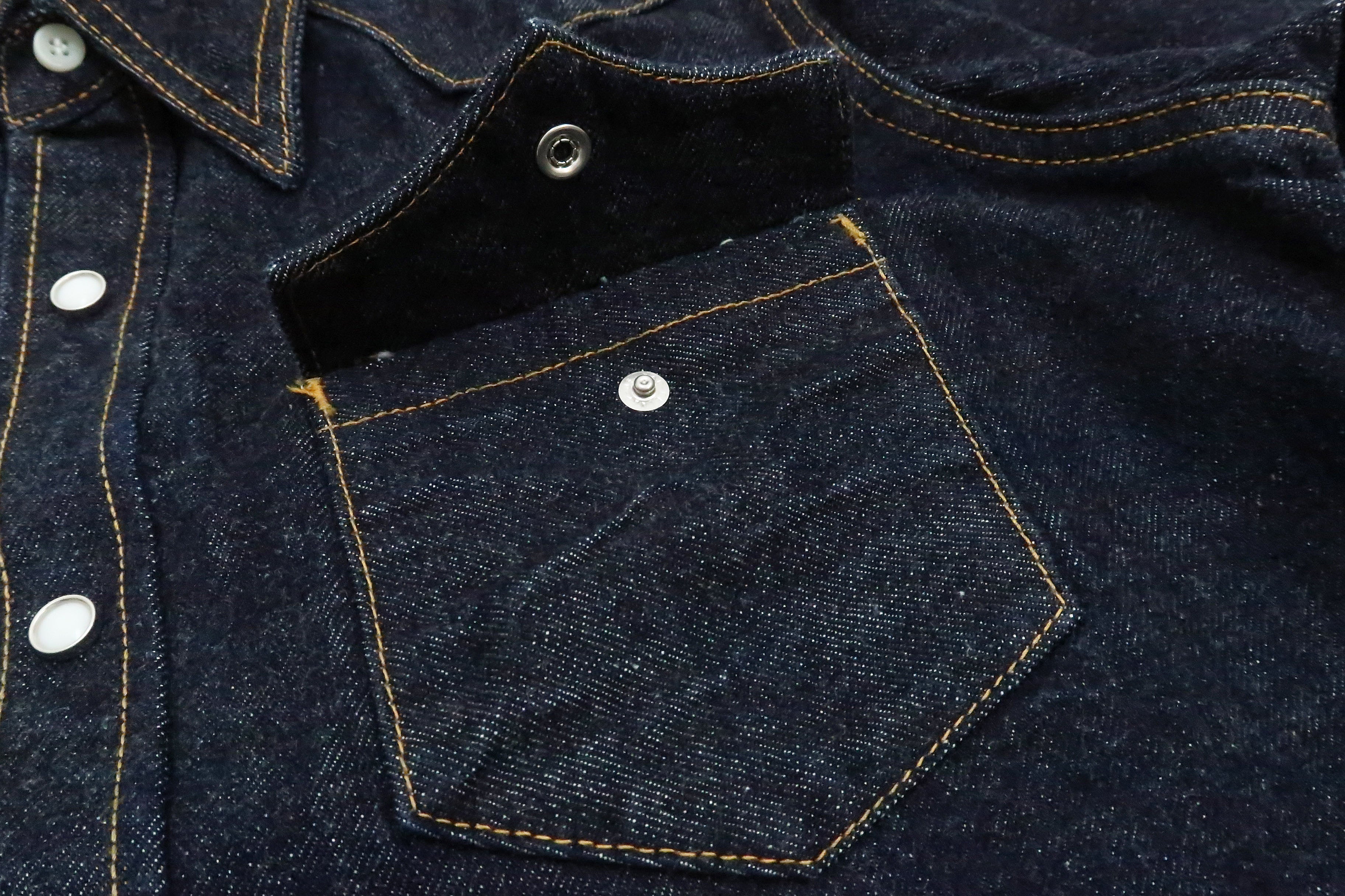 Studio D'artisan Men's Denim Western Shirt - 14 Oz Heavyweight Japanese Selvedge Denim Long Sleeve Shirt D5571 for Casual Wear & Western Style Outfits