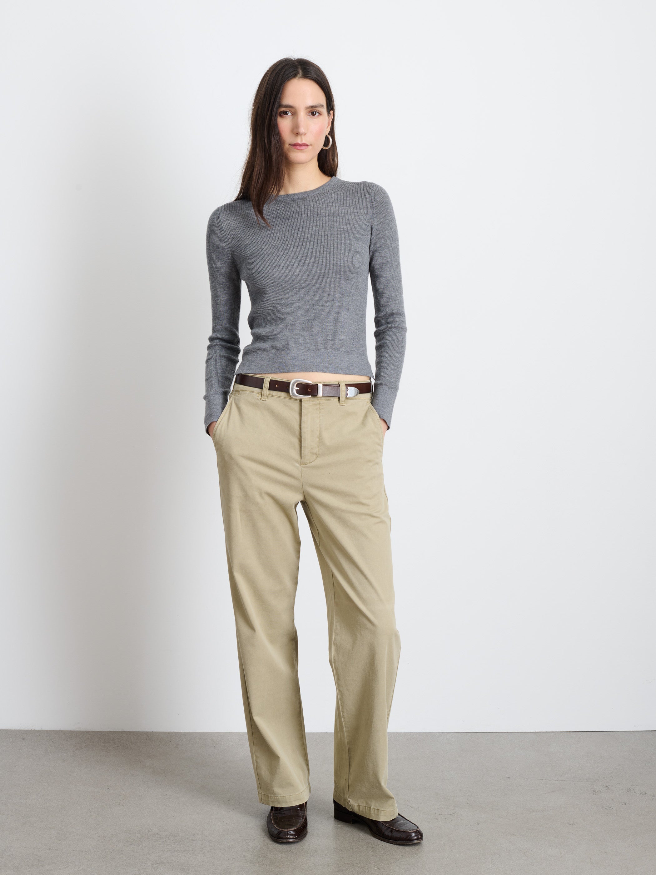 Premium Extra Fine Merino Wool Crewneck Sweater for Women - Soft & Warm Grey Pullover - Perfect for Casual Wear, Office & Winter Outfits