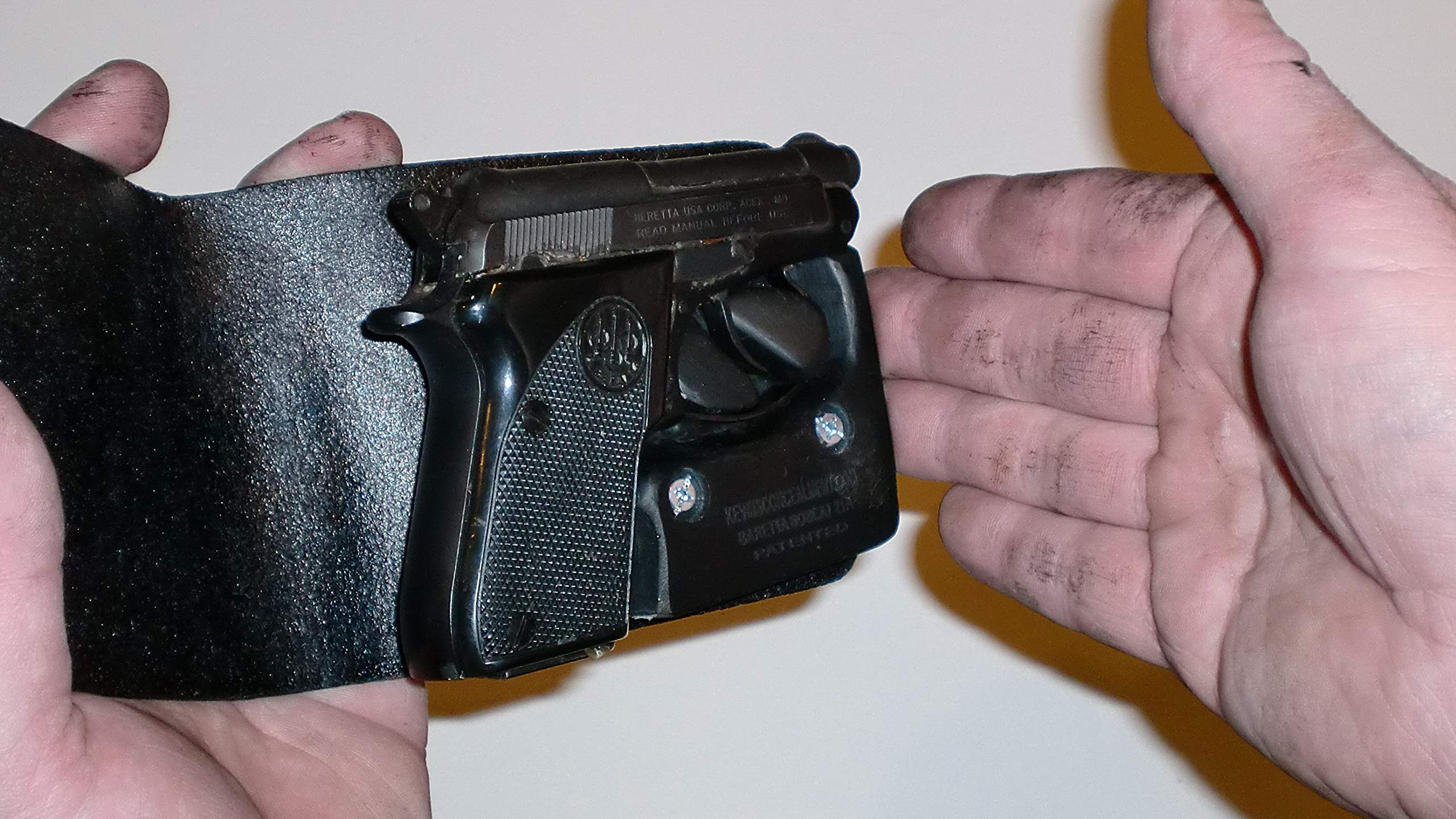 Beretta Bobcat 21A Concealed Carry Wallet Holster - Slim & Secure Hidden Gun Pouch for Everyday Carry (EDC) & Personal Protection
